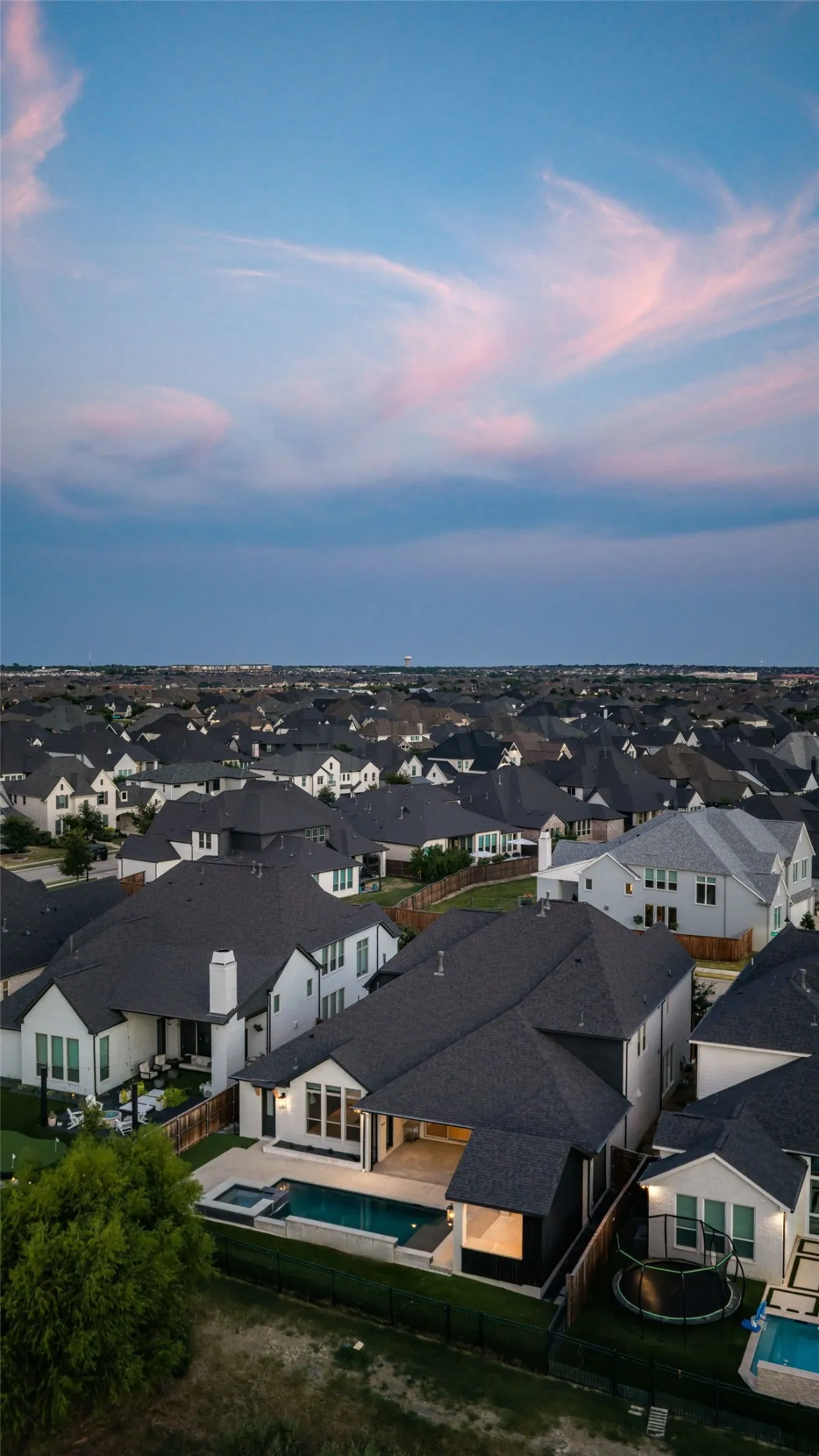Single Family Residence For Sale in Collin County , 1525 Langford Lane, Celina, Texas 75009, 4 Bedroom, 6 Bathroom, 4 Garage spaces, 4,765 Sqft, built in 2021, mls#21295524, Real Estate Agent in Celina, Homes For Sale in Collin county, Homes For Sale in Celina, Realtor in Celina Texas, Real Estate Brokerage Independent Realty Texas, Luminita Cordes Realtor