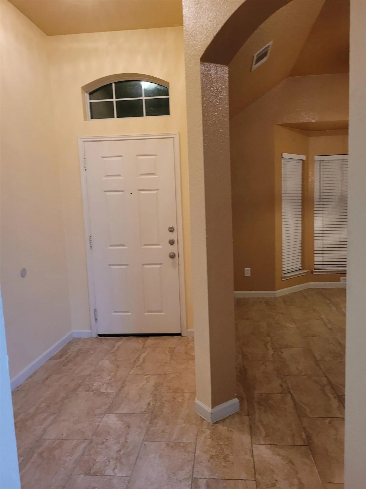 Single Family Residence For Rent in Tarrant County , 10436 Phantom Hill Road, Fort Worth, Texas 76140, 3 Bedroom, 2 Bathroom, 2 Garage spaces, 1,498 Sqft, built in 2006, mls#21290572, Real Estate Agent in Fort Worth, Homes For Rent in Tarrant county, Homes For Rent in Fort Worth, Realtor in Fort Worth Texas, Real Estate Brokerage Independent Realty Texas, Luminita Cordes Realtor