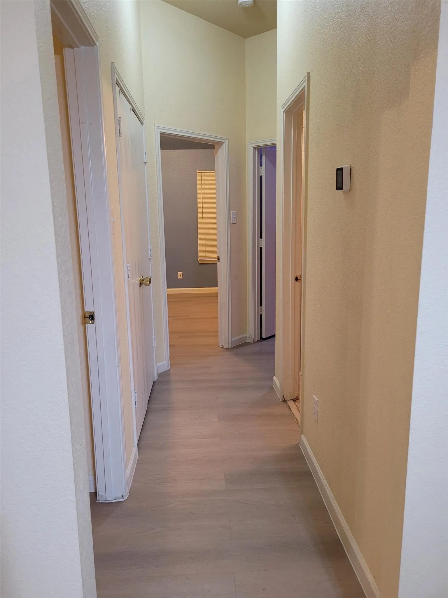 Single Family Residence For Rent in Tarrant County , 10436 Phantom Hill Road, Fort Worth, Texas 76140, 3 Bedroom, 2 Bathroom, 2 Garage spaces, 1,498 Sqft, built in 2006, mls#21290572, Real Estate Agent in Fort Worth, Homes For Rent in Tarrant county, Homes For Rent in Fort Worth, Realtor in Fort Worth Texas, Real Estate Brokerage Independent Realty Texas, Luminita Cordes Realtor