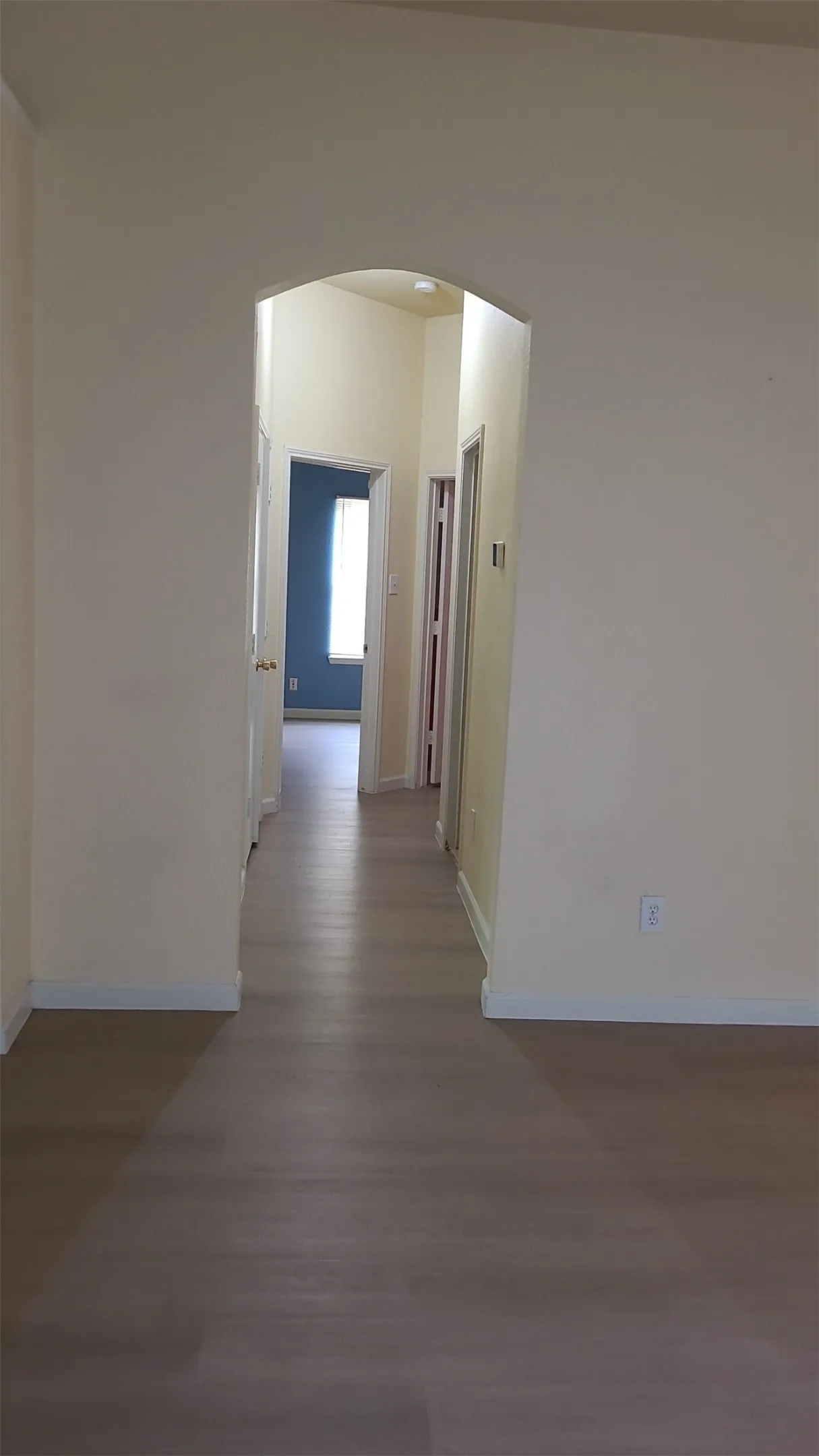 Single Family Residence For Rent in Tarrant County , 10436 Phantom Hill Road, Fort Worth, Texas 76140, 3 Bedroom, 2 Bathroom, 2 Garage spaces, 1,498 Sqft, built in 2006, mls#21290572, Real Estate Agent in Fort Worth, Homes For Rent in Tarrant county, Homes For Rent in Fort Worth, Realtor in Fort Worth Texas, Real Estate Brokerage Independent Realty Texas, Luminita Cordes Realtor