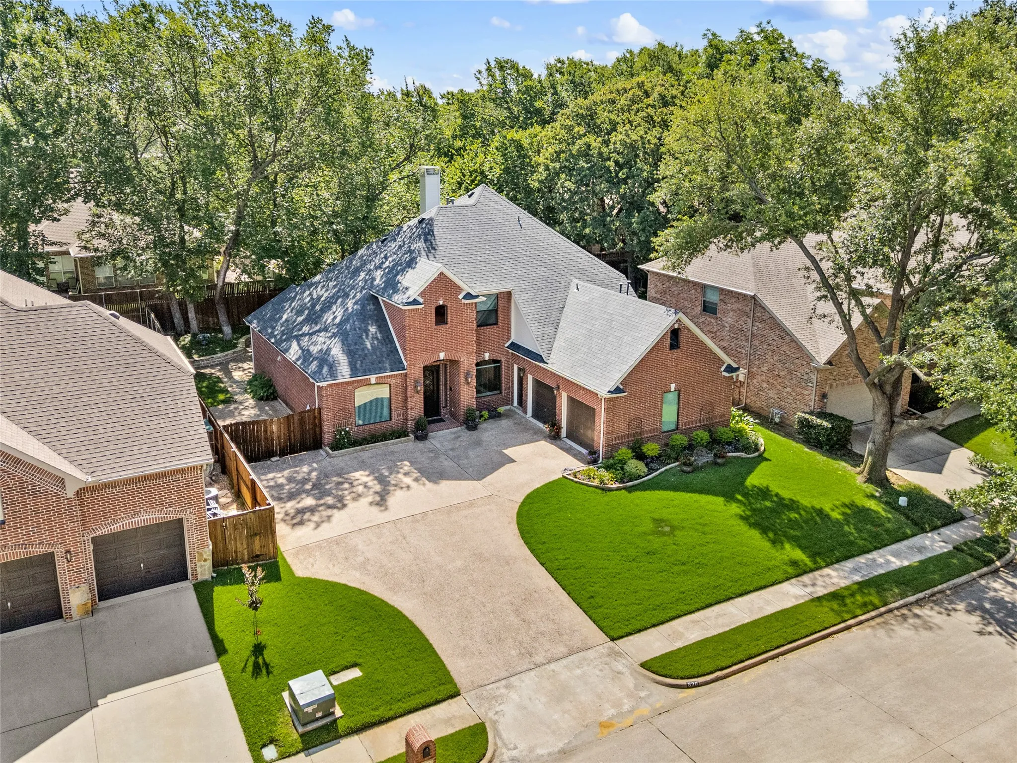 Situated on a Great Interior Lot.