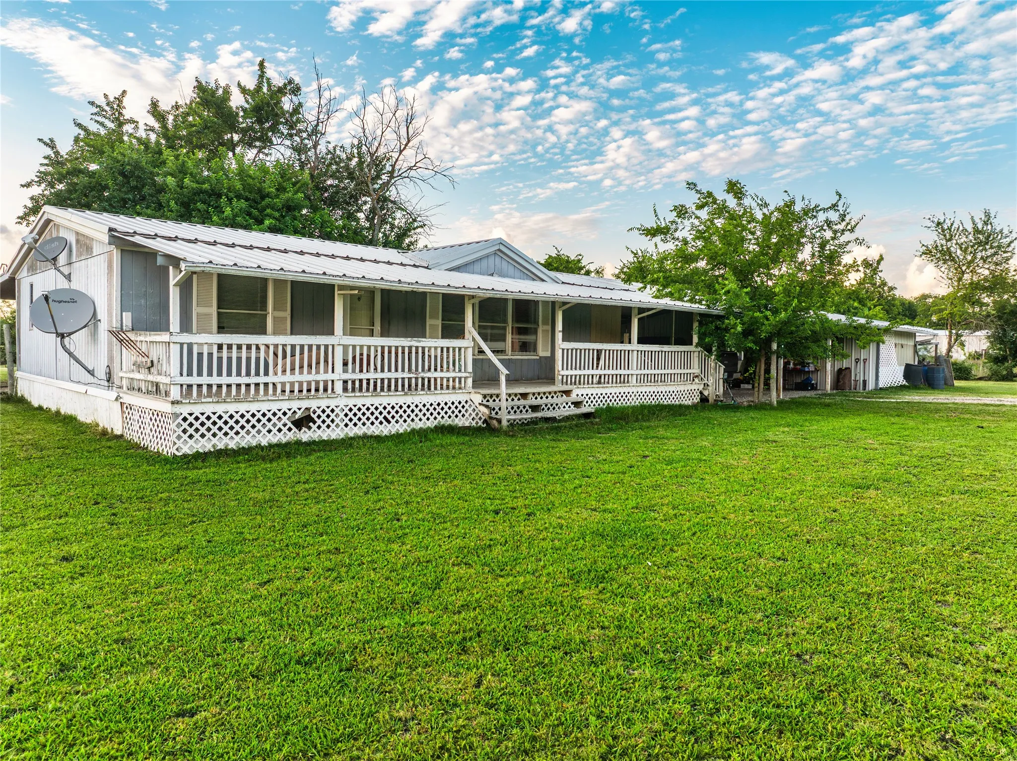 Mobile Home For Sale in Kaufman County , 5401 E Cheryl Lane, Kaufman, Texas 75142, 3 Bedroom, 2 Bathroom, Garage spaces, 1,120 Sqft, built in 1999, mls#21298900, Real Estate Agent in Kaufman, Homes For Sale in Kaufman county, Homes For Sale in Kaufman, Realtor in Kaufman Texas, Real Estate Brokerage Independent Realty Texas, Luminita Cordes Realtor