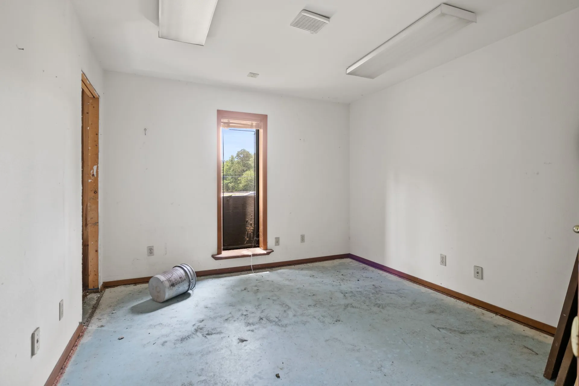 Warehouse For Sale in Cass County , 1301 HWY 11, Hughes Springs, Texas 75656, 0, 0, Garage spaces, 0 Sqft, built in 1985, mls#21290079, Real Estate Agent in Hughes Springs, Homes For Sale in Cass county, Homes For Sale in Hughes Springs, Realtor in Hughes Springs Texas, Real Estate Brokerage Independent Realty Texas, Luminita Cordes Realtor