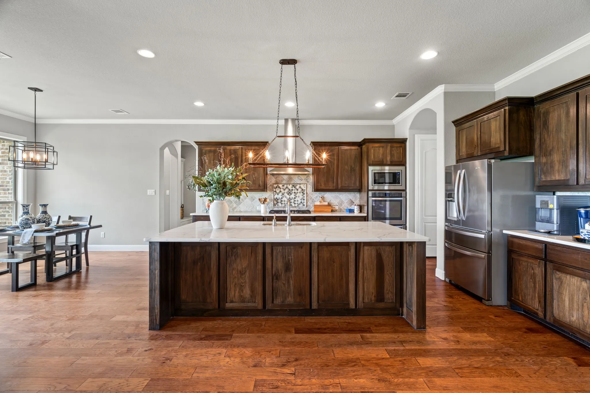 Single Family Residence For Sale in Rockwall County , 2255 Lake Estates Drive, Rockwall, Texas 75032, 5 Bedroom, 3 Bathroom, 3 Garage spaces, 3,414 Sqft, built in 2017, mls#21291410, Real Estate Agent in Rockwall, Homes For Sale in Rockwall county, Homes For Sale in Rockwall, Realtor in Rockwall Texas, Real Estate Brokerage Independent Realty Texas, Luminita Cordes Realtor