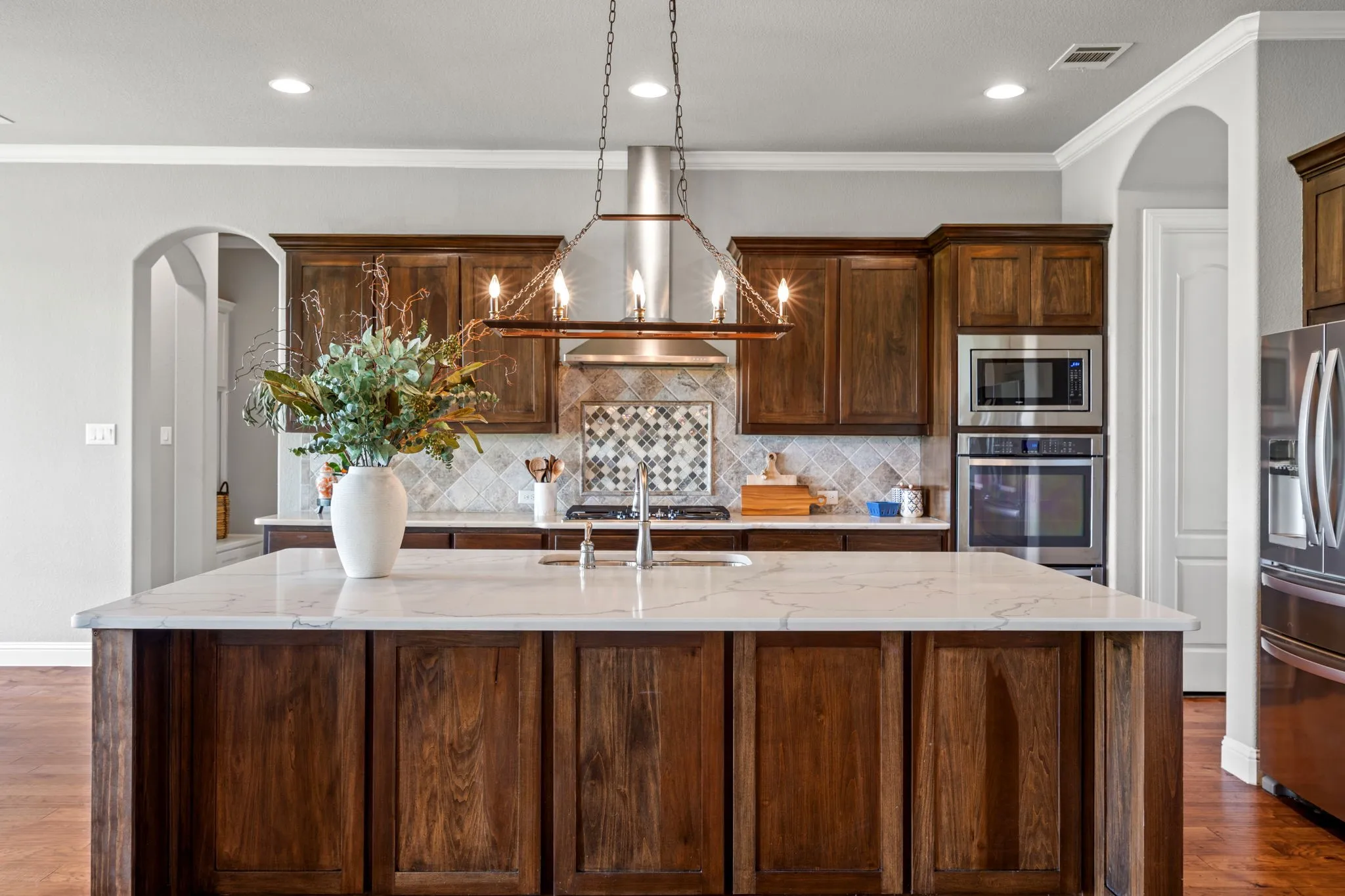 Single Family Residence For Sale in Rockwall County , 2255 Lake Estates Drive, Rockwall, Texas 75032, 5 Bedroom, 3 Bathroom, 3 Garage spaces, 3,414 Sqft, built in 2017, mls#21291410, Real Estate Agent in Rockwall, Homes For Sale in Rockwall county, Homes For Sale in Rockwall, Realtor in Rockwall Texas, Real Estate Brokerage Independent Realty Texas, Luminita Cordes Realtor