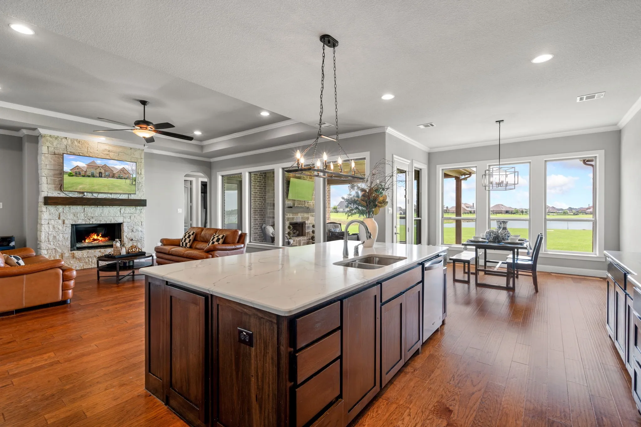 Single Family Residence For Sale in Rockwall County , 2255 Lake Estates Drive, Rockwall, Texas 75032, 5 Bedroom, 3 Bathroom, 3 Garage spaces, 3,414 Sqft, built in 2017, mls#21291410, Real Estate Agent in Rockwall, Homes For Sale in Rockwall county, Homes For Sale in Rockwall, Realtor in Rockwall Texas, Real Estate Brokerage Independent Realty Texas, Luminita Cordes Realtor