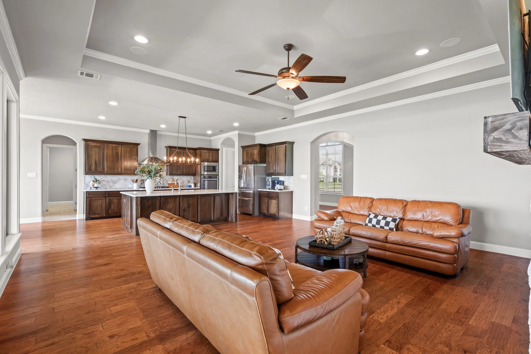 Single Family Residence For Sale in Rockwall County , 2255 Lake Estates Drive, Rockwall, Texas 75032, 5 Bedroom, 3 Bathroom, 3 Garage spaces, 3,414 Sqft, built in 2017, mls#21291410, Real Estate Agent in Rockwall, Homes For Sale in Rockwall county, Homes For Sale in Rockwall, Realtor in Rockwall Texas, Real Estate Brokerage Independent Realty Texas, Luminita Cordes Realtor