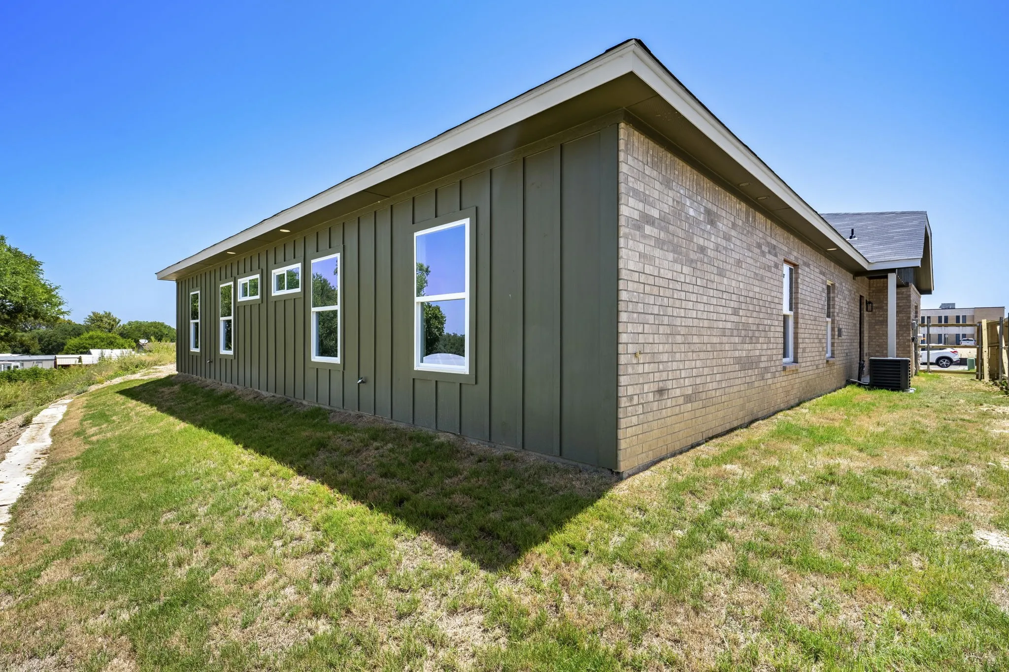 Townhouse For Sale in Bell County , 1301 Lone Pine Way, Killeen, Texas 76543, 3 Bedroom, 2 Bathroom, 1 Garage spaces, 1,325 Sqft, built in 2026, mls#21298902, Real Estate Agent in Killeen, Homes For Sale in Bell county, Homes For Sale in Killeen, Realtor in Killeen Texas, Real Estate Brokerage Independent Realty Texas, Luminita Cordes Realtor