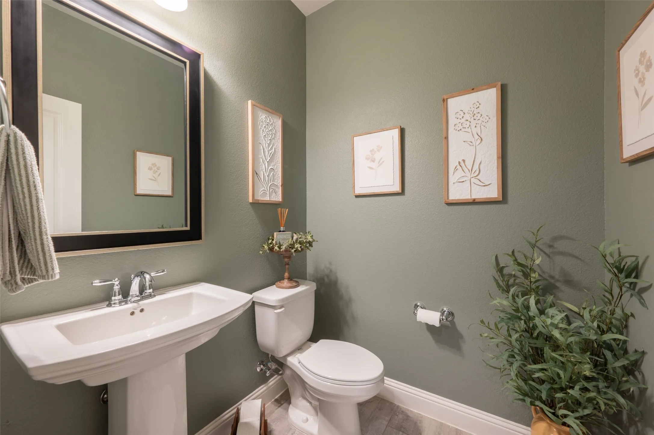 Single Family Residence For Sale in Denton County , 1020 Knoll Street, Little Elm, Texas 76227, 4 Bedrooms, 4 Bathrooms, 3 Garage spaces, 2,954 Sqft, built in 2018, Price $539,900, mls#21294635, Real Estate Agent in Little Elm, Homes For Sale in Denton county, Homes For Sale in Little Elm, Realtor in Little Elm Texas, Real Estate Brokerage Independent Realty Texas, Luminita Cordes Realtor