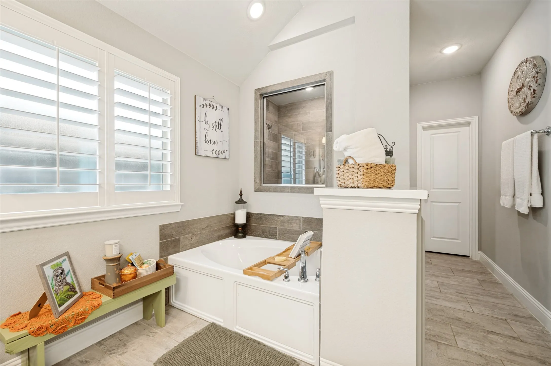 Single Family Residence For Sale in Denton County , 1020 Knoll Street, Little Elm, Texas 76227, 4 Bedrooms, 4 Bathrooms, 3 Garage spaces, 2,954 Sqft, built in 2018, Price $539,900, mls#21294635, Real Estate Agent in Little Elm, Homes For Sale in Denton county, Homes For Sale in Little Elm, Realtor in Little Elm Texas, Real Estate Brokerage Independent Realty Texas, Luminita Cordes Realtor