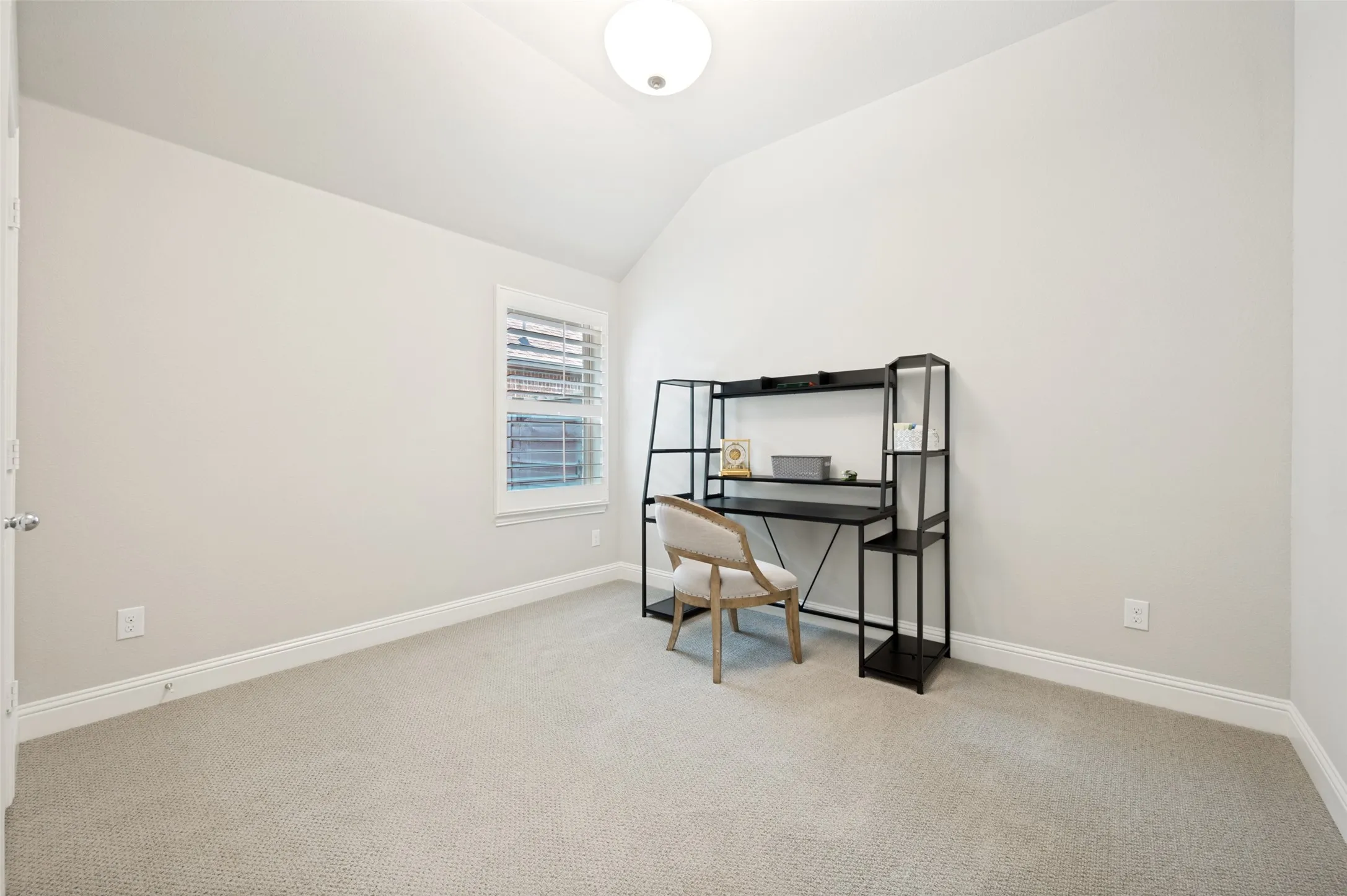 Single Family Residence For Sale in Denton County , 1020 Knoll Street, Little Elm, Texas 76227, 4 Bedrooms, 4 Bathrooms, 3 Garage spaces, 2,954 Sqft, built in 2018, Price $539,900, mls#21294635, Real Estate Agent in Little Elm, Homes For Sale in Denton county, Homes For Sale in Little Elm, Realtor in Little Elm Texas, Real Estate Brokerage Independent Realty Texas, Luminita Cordes Realtor