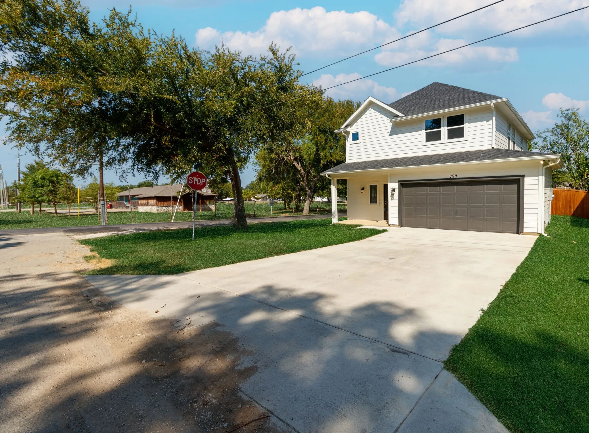 Single Family Residence For Sale in Grayson County , 789 WA Denton Drive, Van Alstyne, Texas 75495, 3 Bedroom, 3 Bathroom, 2 Garage spaces, 1,986 Sqft, built in 2023, mls#21298929, Real Estate Agent in Van Alstyne, Homes For Sale in Grayson county, Homes For Sale in Van Alstyne, Realtor in Van Alstyne Texas, Real Estate Brokerage Independent Realty Texas, Luminita Cordes Realtor