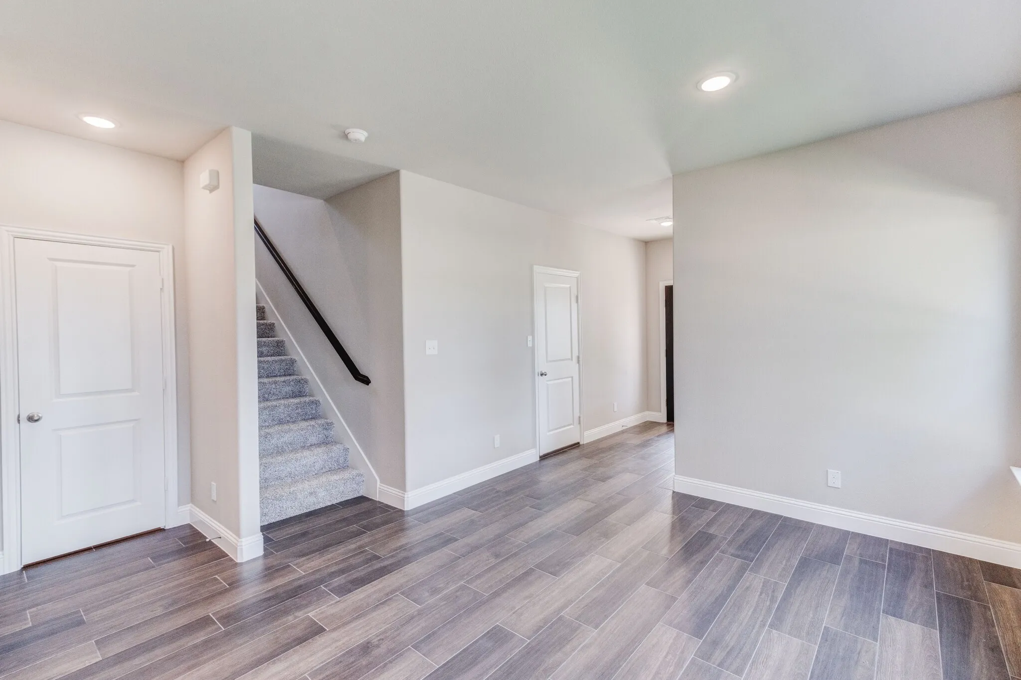 Single Family Residence For Sale in Grayson County , 789 WA Denton Drive, Van Alstyne, Texas 75495, 3 Bedroom, 3 Bathroom, 2 Garage spaces, 1,986 Sqft, built in 2023, mls#21298929, Real Estate Agent in Van Alstyne, Homes For Sale in Grayson county, Homes For Sale in Van Alstyne, Realtor in Van Alstyne Texas, Real Estate Brokerage Independent Realty Texas, Luminita Cordes Realtor