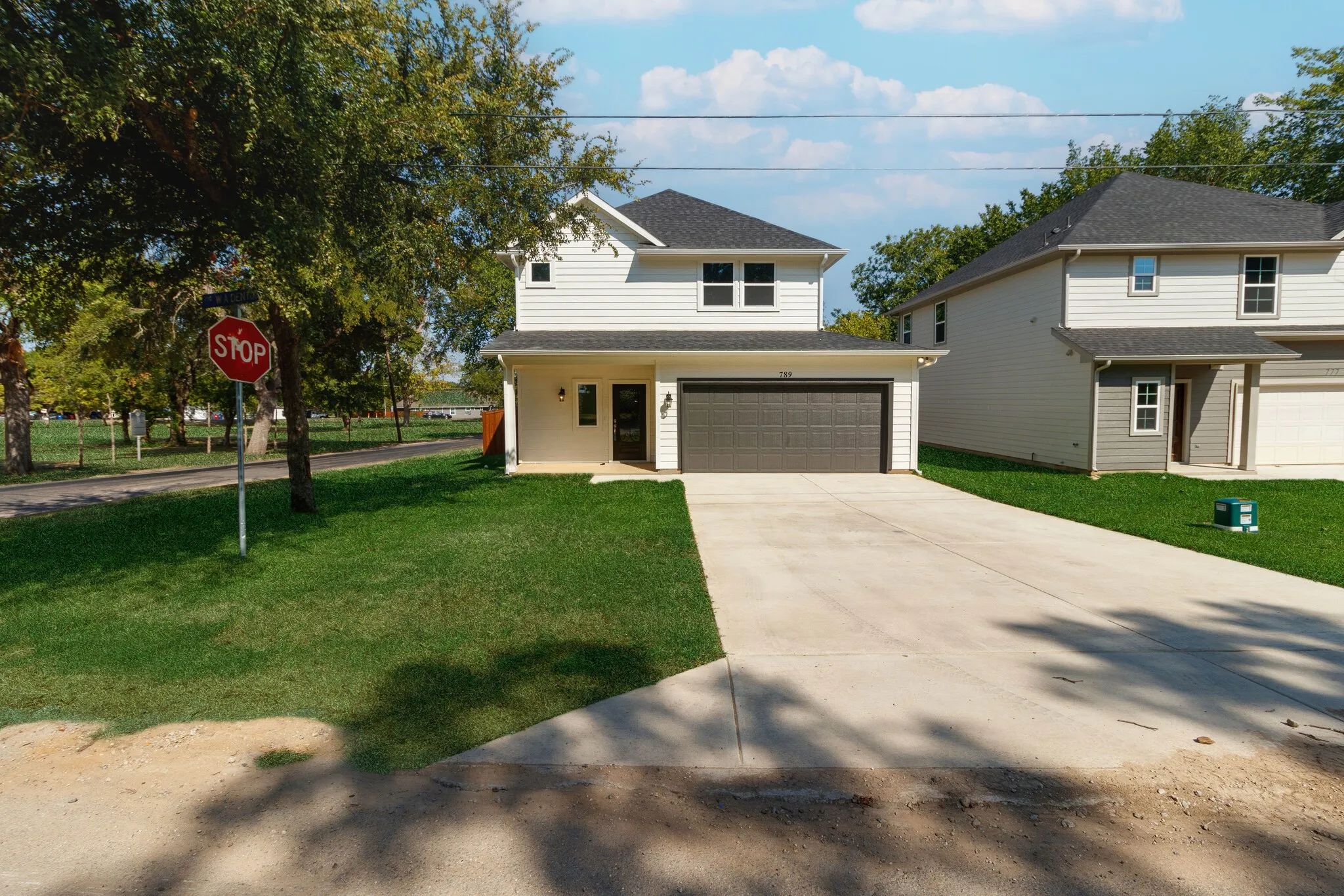 Single Family Residence For Sale in Grayson County , 789 WA Denton Drive, Van Alstyne, Texas 75495, 3 Bedroom, 3 Bathroom, 2 Garage spaces, 1,986 Sqft, built in 2023, mls#21298929, Real Estate Agent in Van Alstyne, Homes For Sale in Grayson county, Homes For Sale in Van Alstyne, Realtor in Van Alstyne Texas, Real Estate Brokerage Independent Realty Texas, Luminita Cordes Realtor