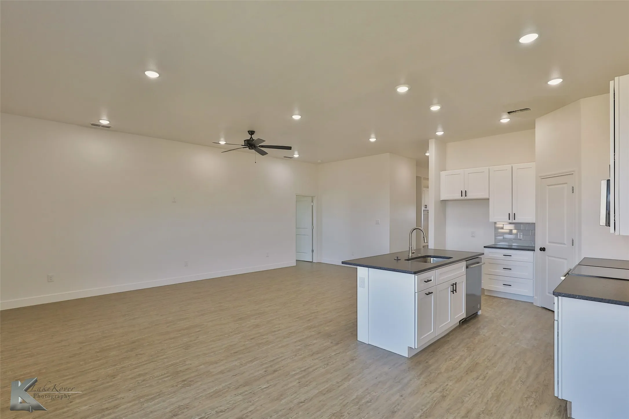 Duplex For Rent in Taylor County , 388 Kristie Path, Abilene, Texas 79602, 3 Bedroom, 2 Bathroom, 2 Garage spaces, 1,439 Sqft, built in 2024, mls#21298947, Real Estate Agent in Abilene, Homes For Rent in Taylor county, Homes For Rent in Abilene, Realtor in Abilene Texas, Real Estate Brokerage Independent Realty Texas, Luminita Cordes Realtor