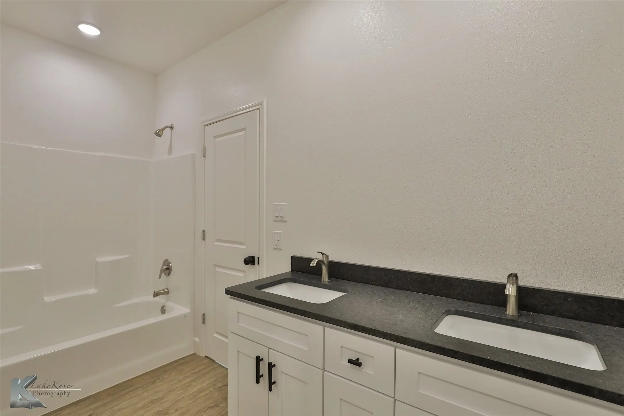 Duplex For Rent in Taylor County , 388 Kristie Path, Abilene, Texas 79602, 3 Bedroom, 2 Bathroom, 2 Garage spaces, 1,439 Sqft, built in 2024, mls#21298947, Real Estate Agent in Abilene, Homes For Rent in Taylor county, Homes For Rent in Abilene, Realtor in Abilene Texas, Real Estate Brokerage Independent Realty Texas, Luminita Cordes Realtor