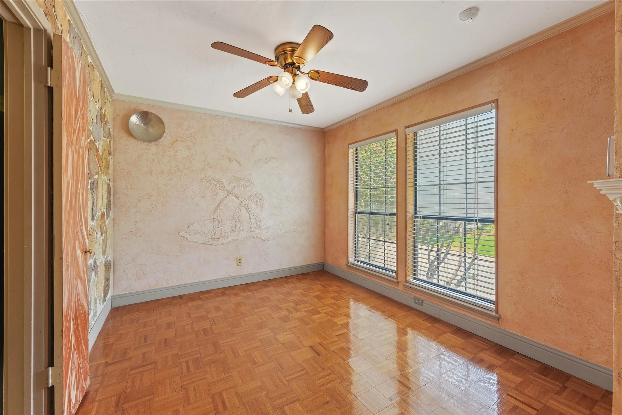 Condominium For Sale in Dallas County , 15151 Berry Trail 1404, Dallas, Texas 75248, 2 Bedroom, 2 Bathroom, Garage spaces, 966 Sqft, built in 1980, mls#21296493, Real Estate Agent in Dallas, Homes For Sale in Dallas county, Homes For Sale in Dallas, Realtor in Dallas Texas, Real Estate Brokerage Independent Realty Texas, Luminita Cordes Realtor