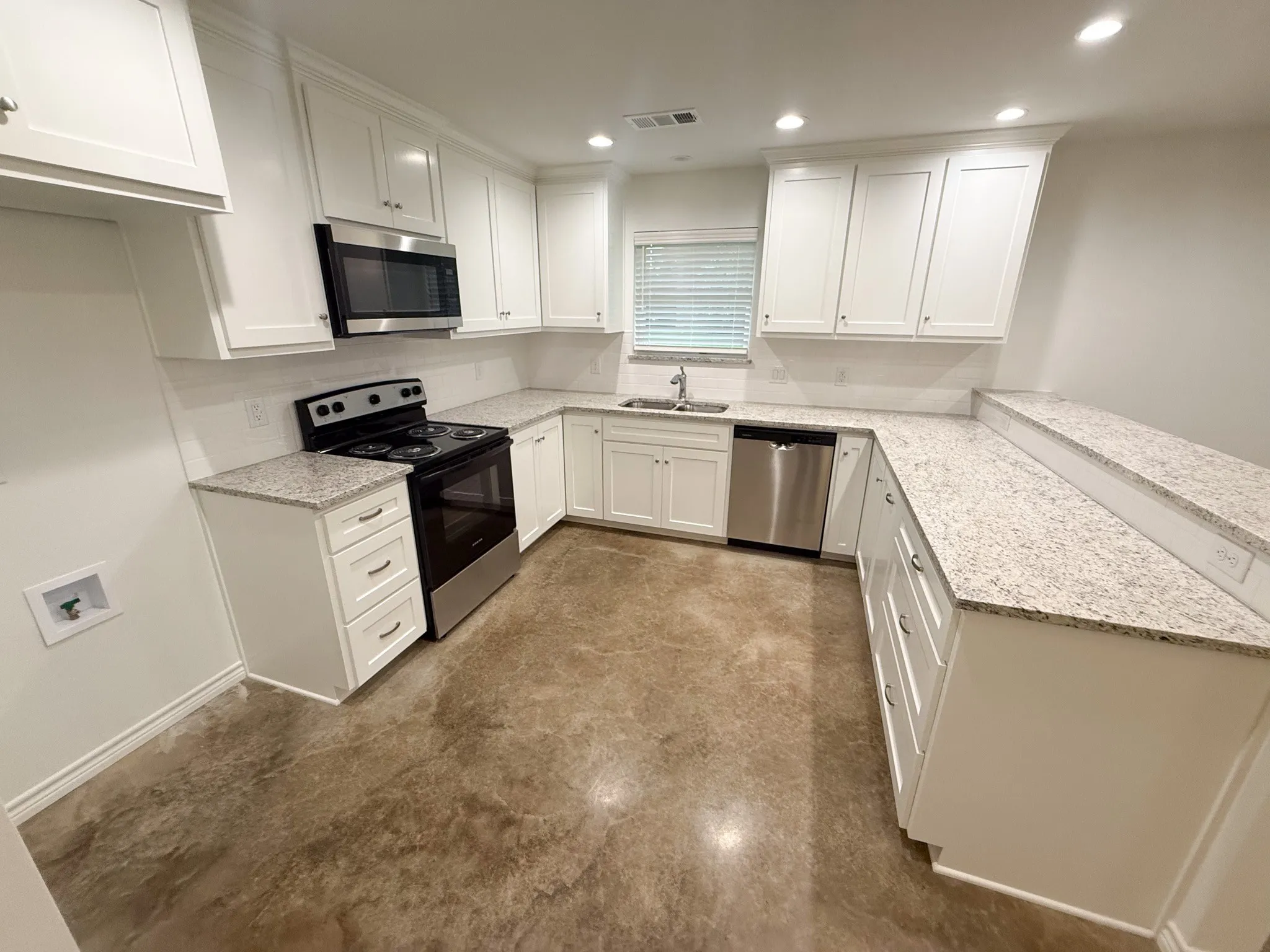 Duplex For Rent in Navarro County , 200 N Dallas Street 112, Rice, Texas 75155, 2 Bedroom, 2 Bathroom, Garage spaces, 1,311 Sqft, built in 2026, mls#21298994, Real Estate Agent in Rice, Homes For Rent in Navarro county, Homes For Rent in Rice, Realtor in Rice Texas, Real Estate Brokerage Independent Realty Texas, Luminita Cordes Realtor