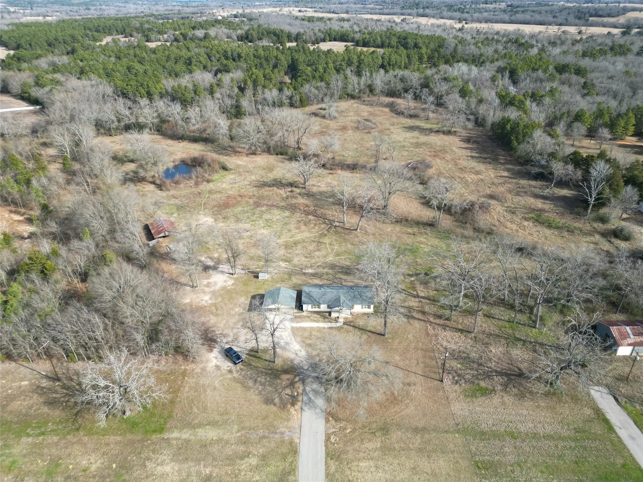 Single Family Residence For Rent in Henderson County , 12817 US Highway 175 E, Larue, Texas 75770, 4 Bedroom, 2 Bathroom, Garage spaces, 2,044 Sqft, built in 1981, mls#21299002, Real Estate Agent in Larue, Homes For Rent in Henderson county, Homes For Rent in Larue, Realtor in Larue Texas, Real Estate Brokerage Independent Realty Texas, Luminita Cordes Realtor