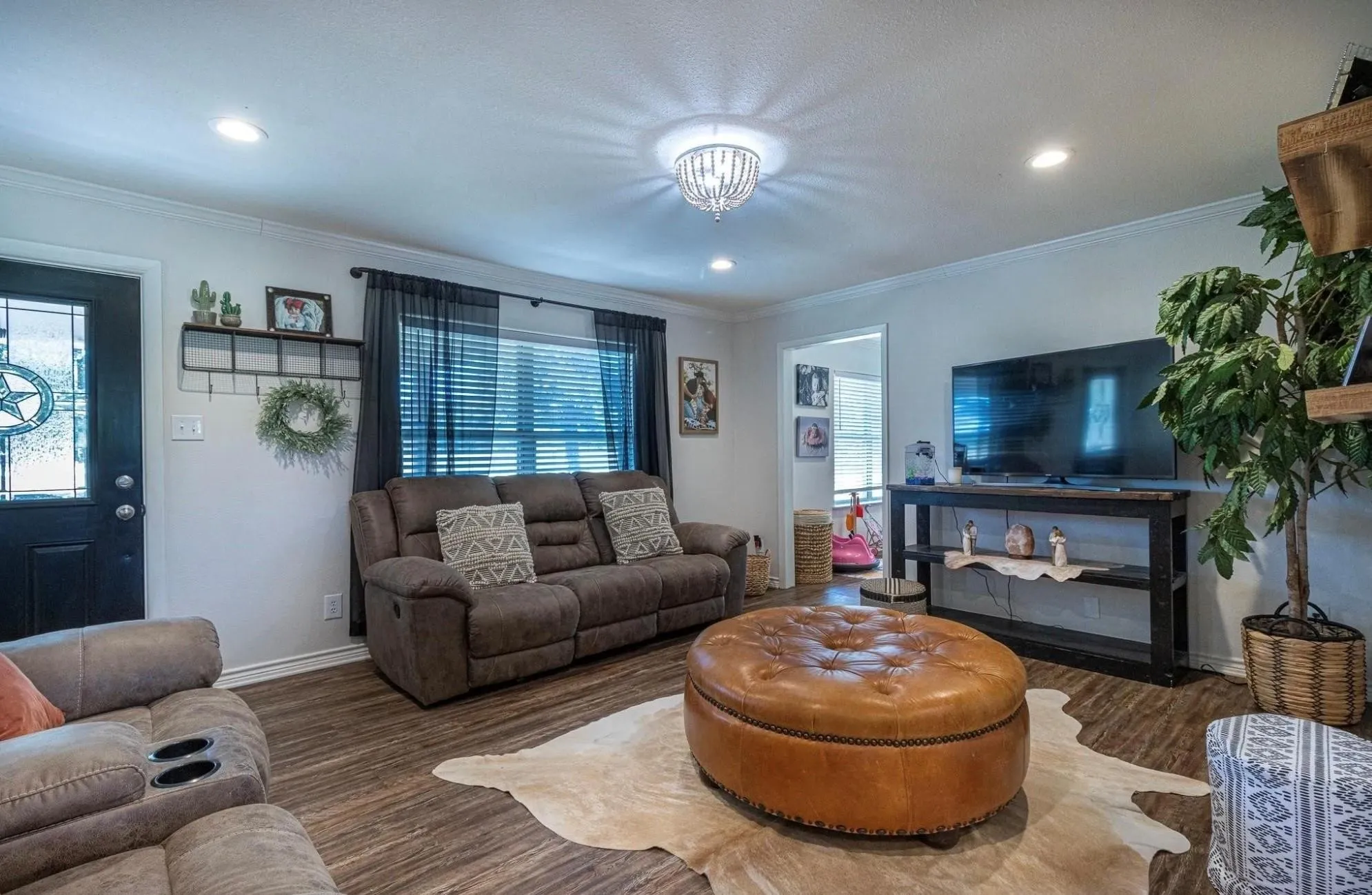 Single Family Residence For Rent in Henderson County , 12817 US Highway 175 E, Larue, Texas 75770, 4 Bedroom, 2 Bathroom, Garage spaces, 2,044 Sqft, built in 1981, mls#21299002, Real Estate Agent in Larue, Homes For Rent in Henderson county, Homes For Rent in Larue, Realtor in Larue Texas, Real Estate Brokerage Independent Realty Texas, Luminita Cordes Realtor