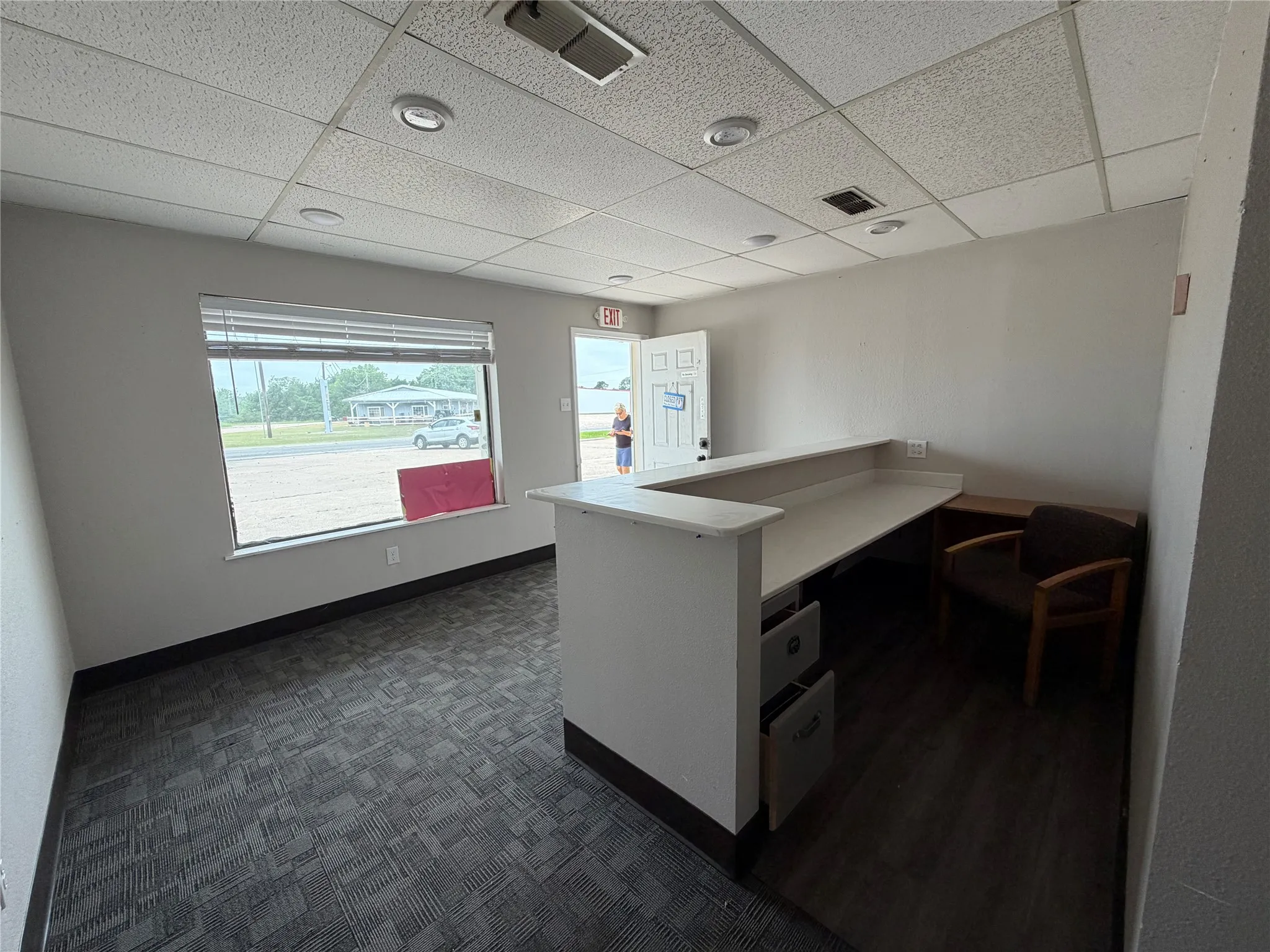 Retail For Rent in Henderson County , 430 S Seven Points Drive C, Seven Points, Texas 75143, 0, 0, Garage spaces, 0 Sqft, built in 1987, Price $525, mls#21299000, Real Estate Agent in Seven Points, Homes For Rent in Henderson county, Homes For Rent in Seven Points, Realtor in Seven Points Texas, Real Estate Brokerage Independent Realty Texas, Luminita Cordes Realtor