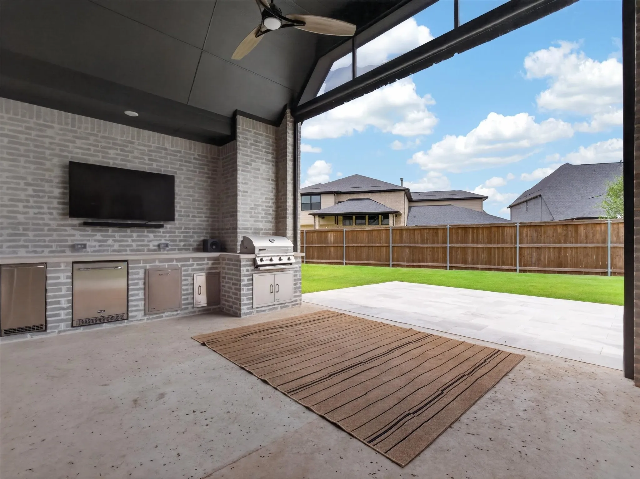 Single Family Residence For Sale in Collin County , 1005 Kelley Lane, Celina, Texas 75009, 5 Bedroom, 6 Bathroom, 3 Garage spaces, 4,858 Sqft, built in 2024, mls#21232793, Real Estate Agent in Celina, Homes For Sale in Collin county, Homes For Sale in Celina, Realtor in Celina Texas, Real Estate Brokerage Independent Realty Texas, Luminita Cordes Realtor
