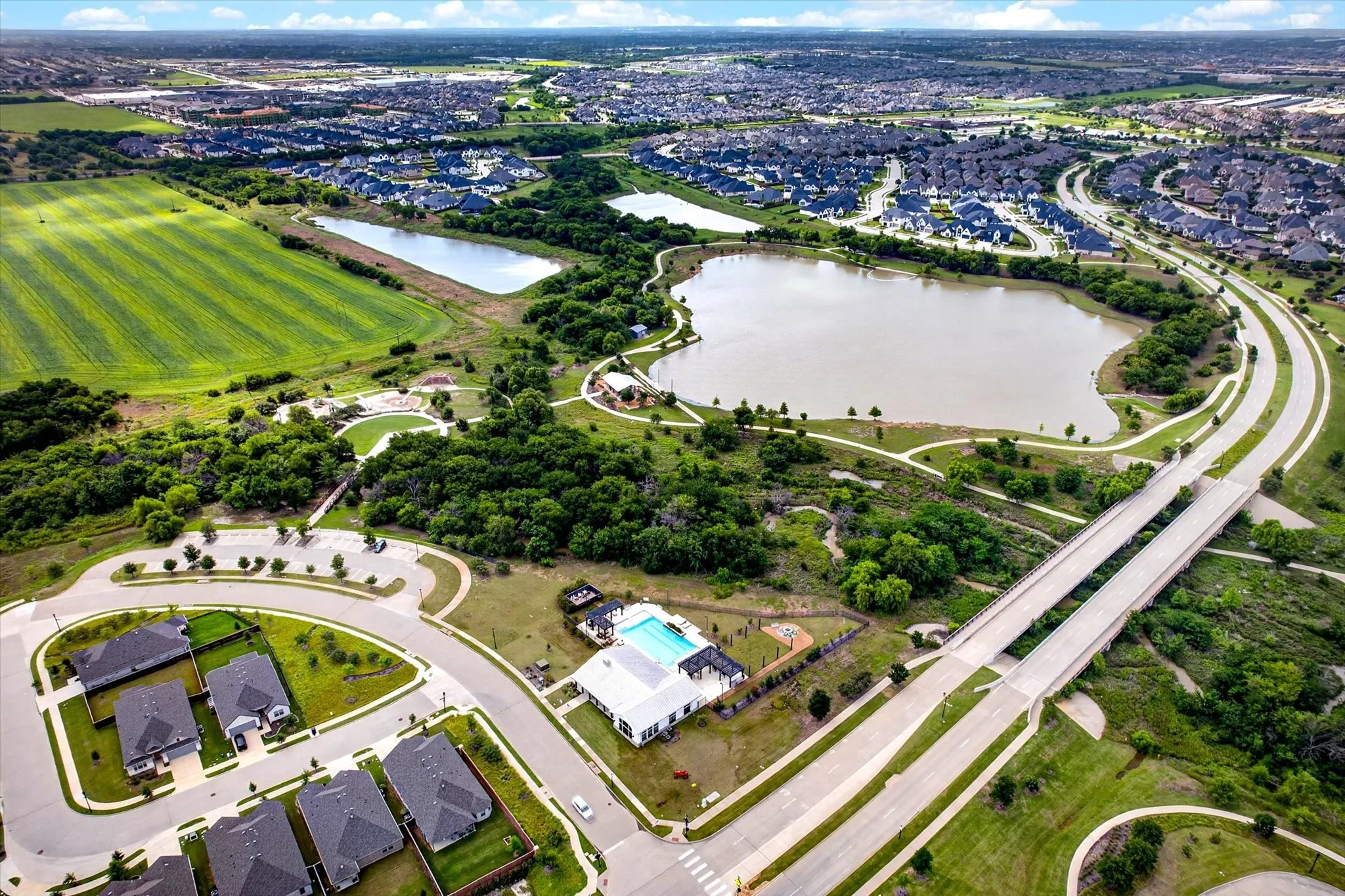 Single Family Residence For Sale in Collin County , 1005 Kelley Lane, Celina, Texas 75009, 5 Bedroom, 6 Bathroom, 3 Garage spaces, 4,858 Sqft, built in 2024, mls#21232793, Real Estate Agent in Celina, Homes For Sale in Collin county, Homes For Sale in Celina, Realtor in Celina Texas, Real Estate Brokerage Independent Realty Texas, Luminita Cordes Realtor