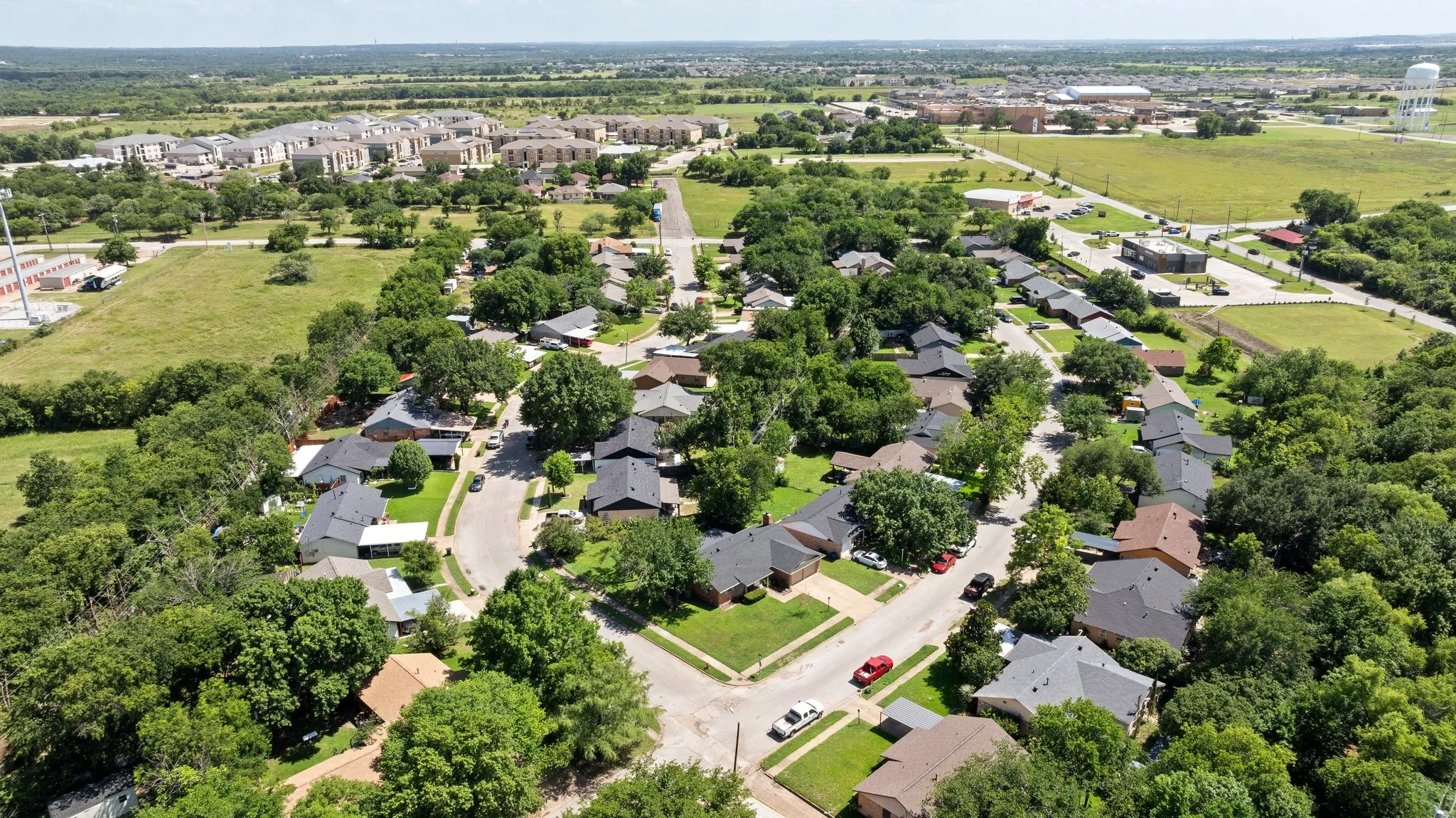 Single Family Residence For Sale in Tarrant County , 401 Langley Avenue, Everman, Texas 76140, 3 Bedroom, 2 Bathroom, 2 Garage spaces, 1,248 Sqft, built in 1965, mls#21299029, Real Estate Agent in Everman, Homes For Sale in Tarrant county, Homes For Sale in Everman, Realtor in Everman Texas, Real Estate Brokerage Independent Realty Texas, Luminita Cordes Realtor