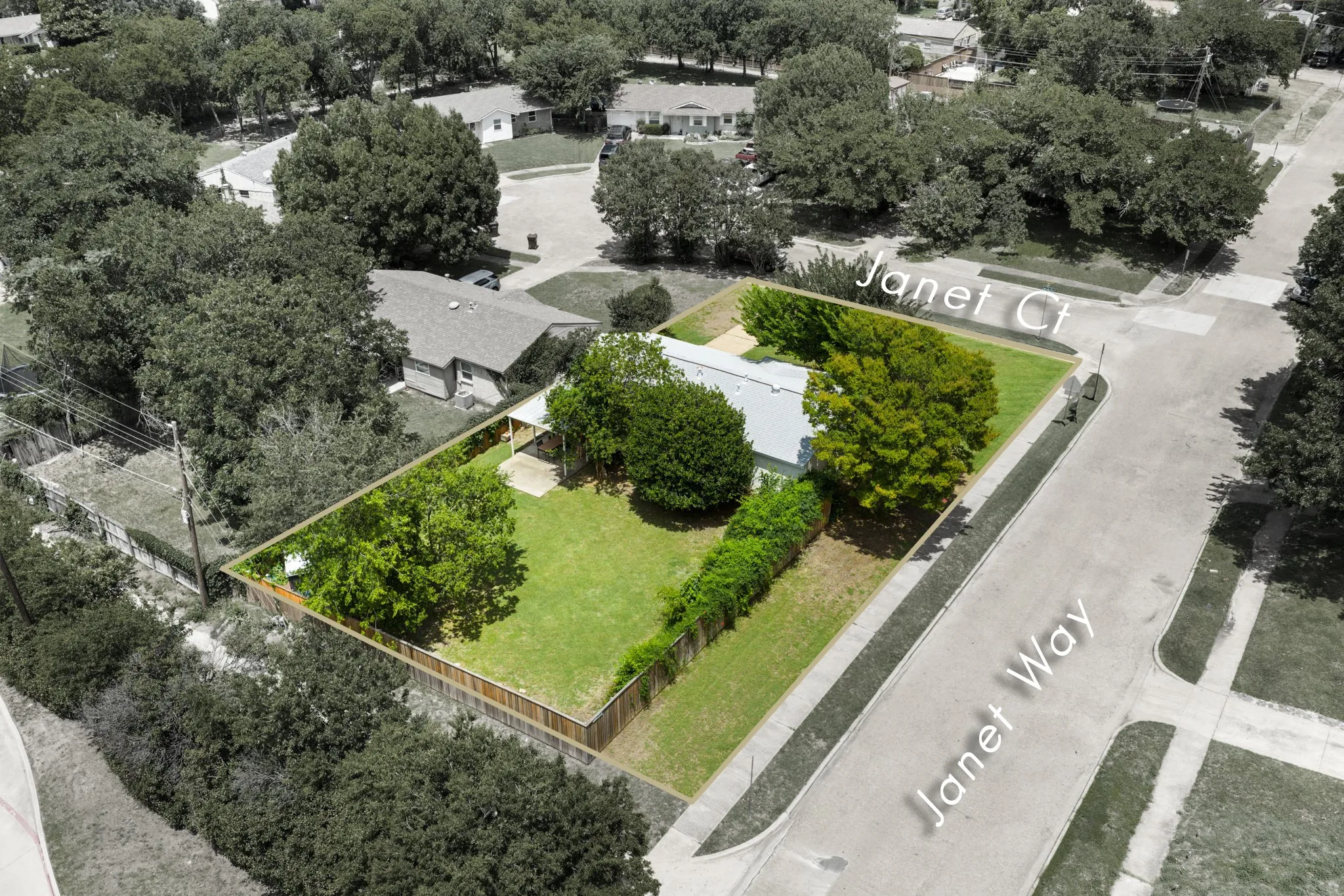 Single Family Residence For Sale in Collin County , 2901 Janet Court, Plano, Texas 75074, 3 Bedroom, 1 Bathroom, 1 Garage spaces, 1,054 Sqft, built in 1962, mls#21296701, Real Estate Agent in Plano, Homes For Sale in Collin county, Homes For Sale in Plano, Realtor in Plano Texas, Real Estate Brokerage Independent Realty Texas, Luminita Cordes Realtor