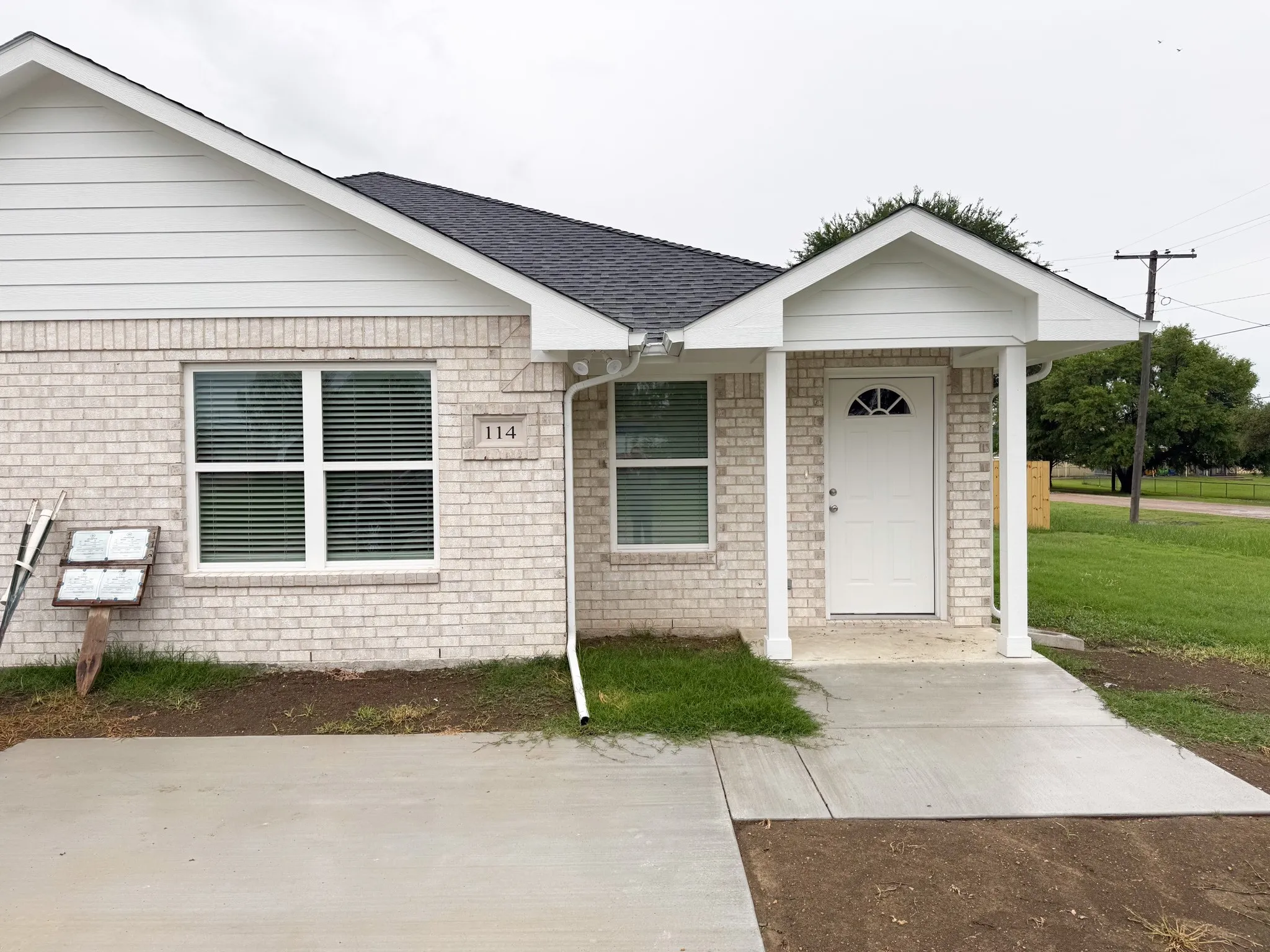 Duplex For Rent in Navarro County , 200 N Dallas Street 114, Rice, Texas 75155, 2 Bedroom, 2 Bathroom, Garage spaces, 1,311 Sqft, built in 2026, mls#21299043, Real Estate Agent in Rice, Homes For Rent in Navarro county, Homes For Rent in Rice, Realtor in Rice Texas, Real Estate Brokerage Independent Realty Texas, Luminita Cordes Realtor