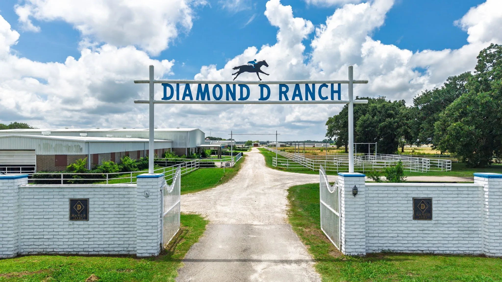 Ranch For Sale in Hunt County , 4509 Diamond D Road, Lone Oak, Texas 75453, 0, 0, Garage spaces, 0 Sqft, built in 1992, mls#21299044, Real Estate Agent in Lone Oak, Homes For Sale in Hunt county, Homes For Sale in Lone Oak, Realtor in Lone Oak Texas, Real Estate Brokerage Independent Realty Texas, Luminita Cordes Realtor