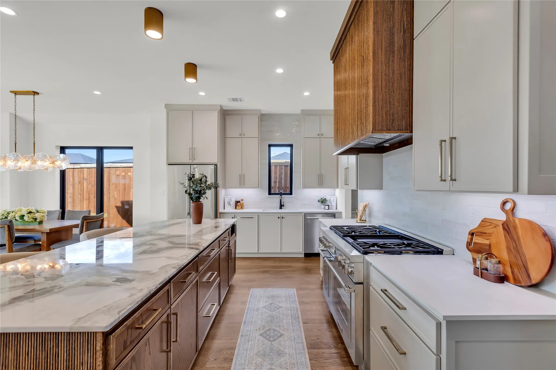 Single Family Residence For Sale in Tarrant County , 3405 Witt Court, Grapevine, Texas 76051, 5 Bedroom, 7 Bathroom, 2 Garage spaces, 3,770 Sqft, built in 2025, mls#21297613, Real Estate Agent in Grapevine, Homes For Sale in Tarrant county, Homes For Sale in Grapevine, Realtor in Grapevine Texas, Real Estate Brokerage Independent Realty Texas, Luminita Cordes Realtor
