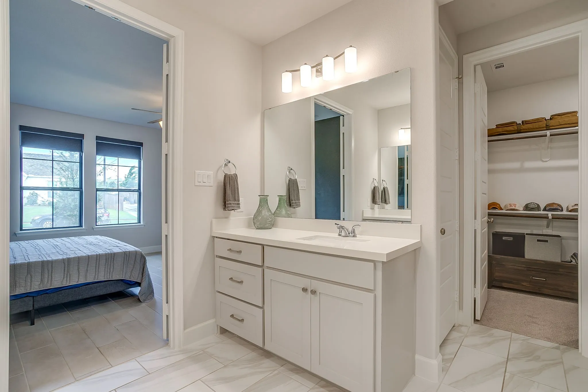 Townhouse For Rent in Parker County , 2113 Domingo Drive, Fort Worth, Texas 76008, 3 Bedroom, 3 Bathroom, 2 Garage spaces, 2,450 Sqft, built in 2021, mls#21299096, Real Estate Agent in Fort Worth, Homes For Rent in Parker county, Homes For Rent in Fort Worth, Realtor in Fort Worth Texas, Real Estate Brokerage Independent Realty Texas, Luminita Cordes Realtor