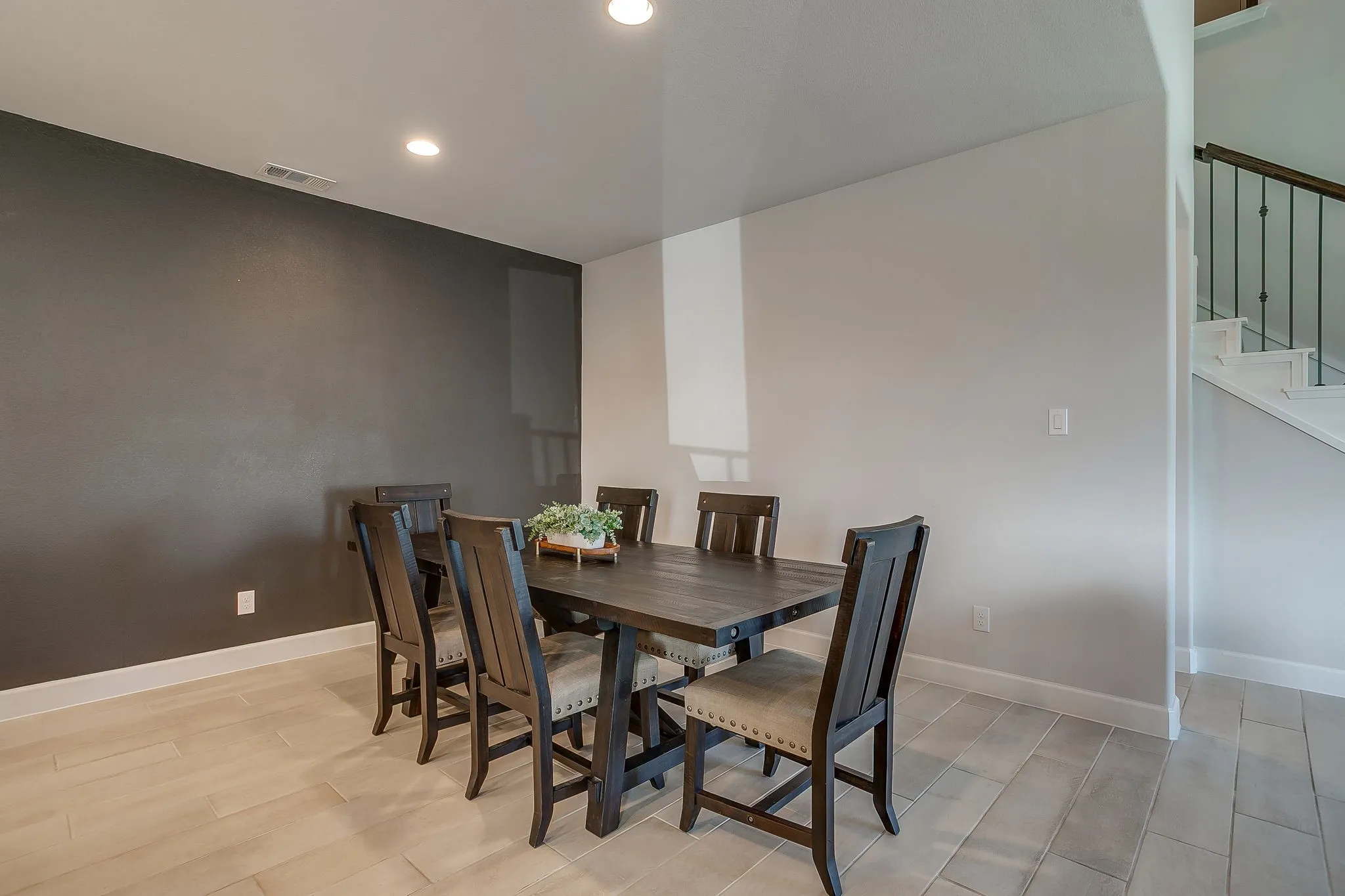 Townhouse For Rent in Parker County , 2113 Domingo Drive, Fort Worth, Texas 76008, 3 Bedroom, 3 Bathroom, 2 Garage spaces, 2,450 Sqft, built in 2021, mls#21299096, Real Estate Agent in Fort Worth, Homes For Rent in Parker county, Homes For Rent in Fort Worth, Realtor in Fort Worth Texas, Real Estate Brokerage Independent Realty Texas, Luminita Cordes Realtor