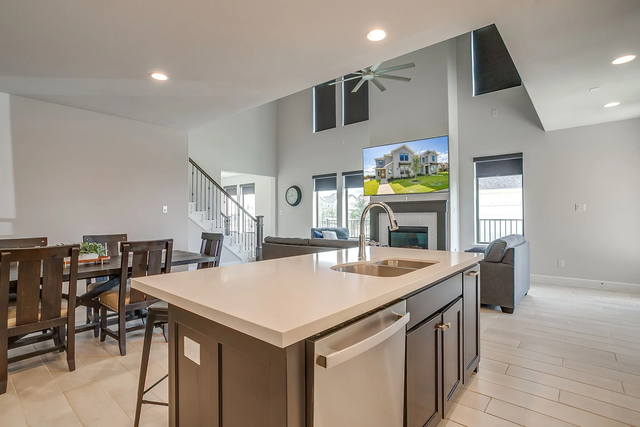 Townhouse For Rent in Parker County , 2113 Domingo Drive, Fort Worth, Texas 76008, 3 Bedroom, 3 Bathroom, 2 Garage spaces, 2,450 Sqft, built in 2021, mls#21299096, Real Estate Agent in Fort Worth, Homes For Rent in Parker county, Homes For Rent in Fort Worth, Realtor in Fort Worth Texas, Real Estate Brokerage Independent Realty Texas, Luminita Cordes Realtor