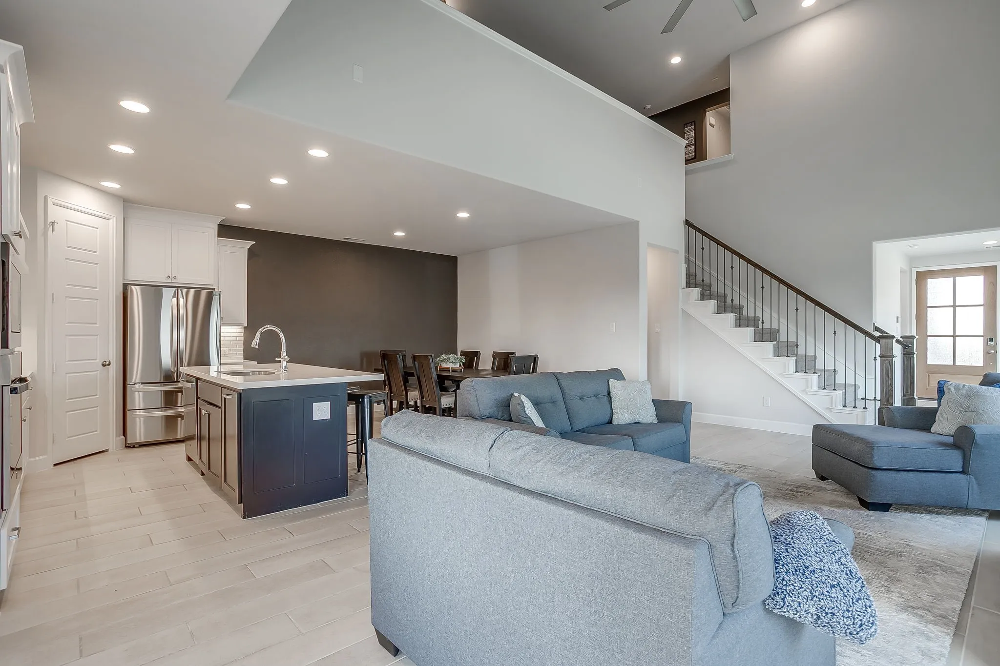 Townhouse For Rent in Parker County , 2113 Domingo Drive, Fort Worth, Texas 76008, 3 Bedroom, 3 Bathroom, 2 Garage spaces, 2,450 Sqft, built in 2021, mls#21299096, Real Estate Agent in Fort Worth, Homes For Rent in Parker county, Homes For Rent in Fort Worth, Realtor in Fort Worth Texas, Real Estate Brokerage Independent Realty Texas, Luminita Cordes Realtor