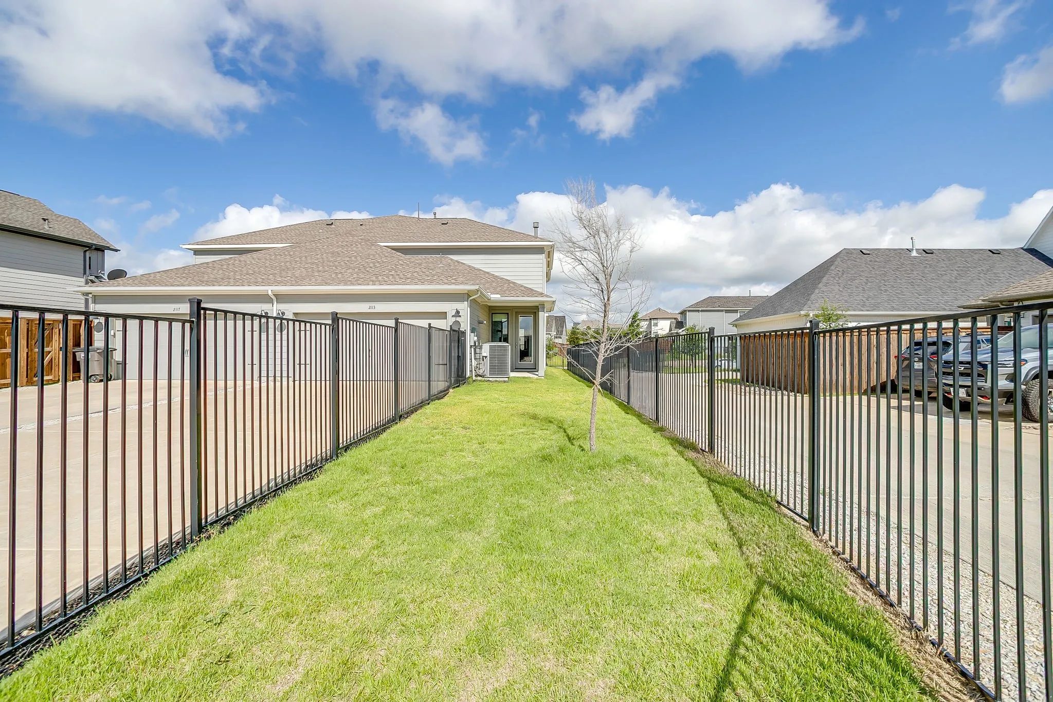 Townhouse For Rent in Parker County , 2113 Domingo Drive, Fort Worth, Texas 76008, 3 Bedroom, 3 Bathroom, 2 Garage spaces, 2,450 Sqft, built in 2021, mls#21299096, Real Estate Agent in Fort Worth, Homes For Rent in Parker county, Homes For Rent in Fort Worth, Realtor in Fort Worth Texas, Real Estate Brokerage Independent Realty Texas, Luminita Cordes Realtor