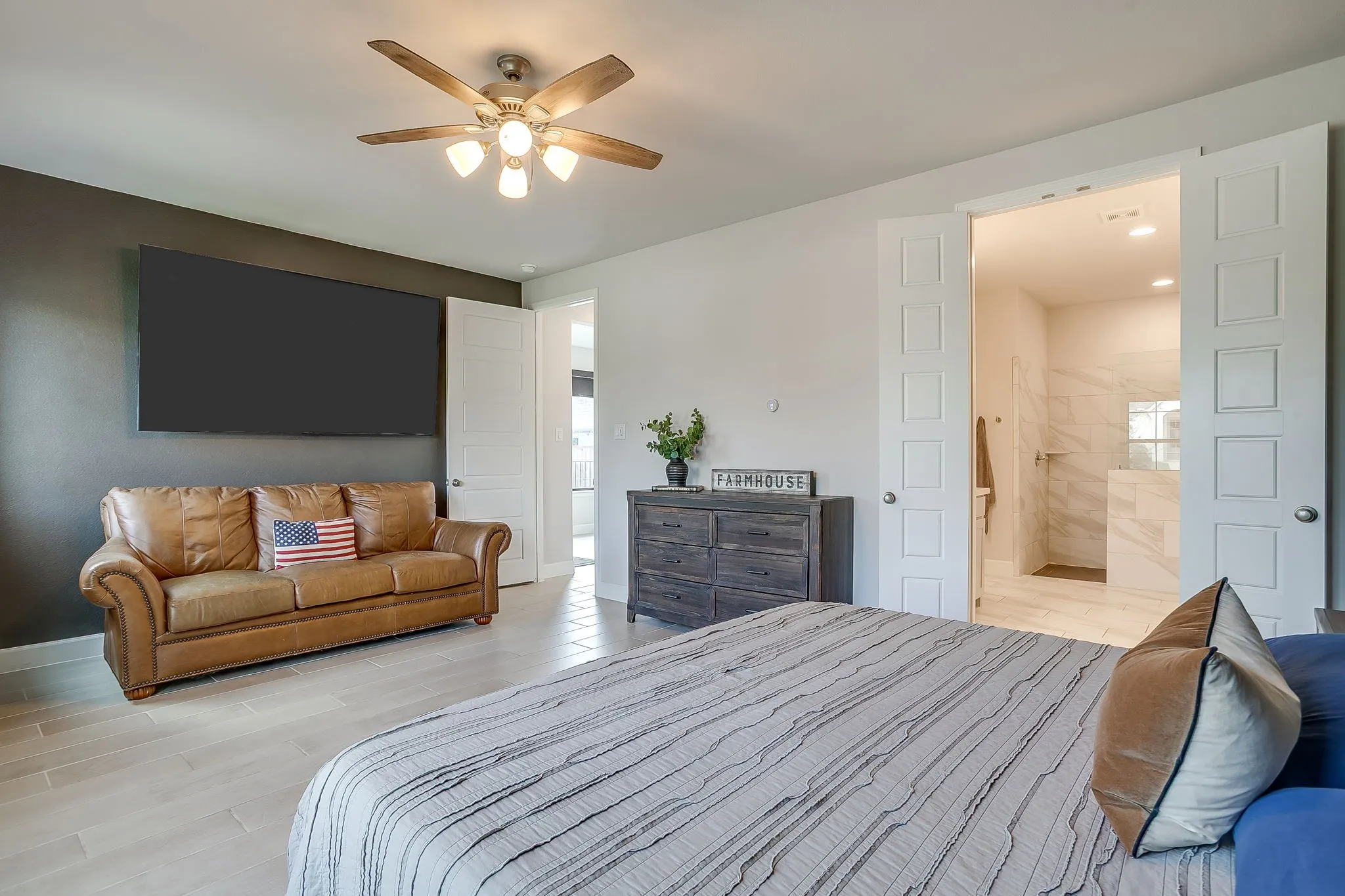 Townhouse For Rent in Parker County , 2113 Domingo Drive, Fort Worth, Texas 76008, 3 Bedroom, 3 Bathroom, 2 Garage spaces, 2,450 Sqft, built in 2021, mls#21299096, Real Estate Agent in Fort Worth, Homes For Rent in Parker county, Homes For Rent in Fort Worth, Realtor in Fort Worth Texas, Real Estate Brokerage Independent Realty Texas, Luminita Cordes Realtor