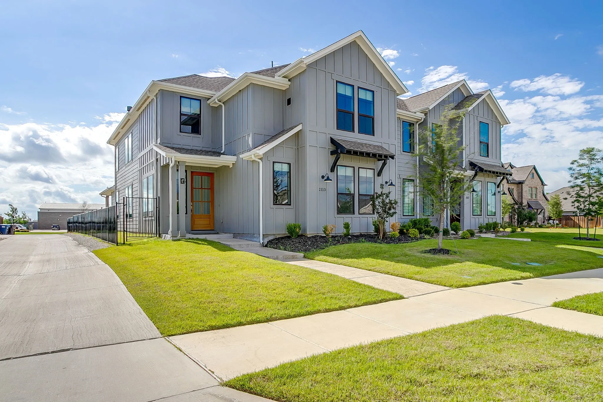 Townhouse For Rent in Parker County , 2113 Domingo Drive, Fort Worth, Texas 76008, 3 Bedroom, 3 Bathroom, 2 Garage spaces, 2,450 Sqft, built in 2021, mls#21299096, Real Estate Agent in Fort Worth, Homes For Rent in Parker county, Homes For Rent in Fort Worth, Realtor in Fort Worth Texas, Real Estate Brokerage Independent Realty Texas, Luminita Cordes Realtor