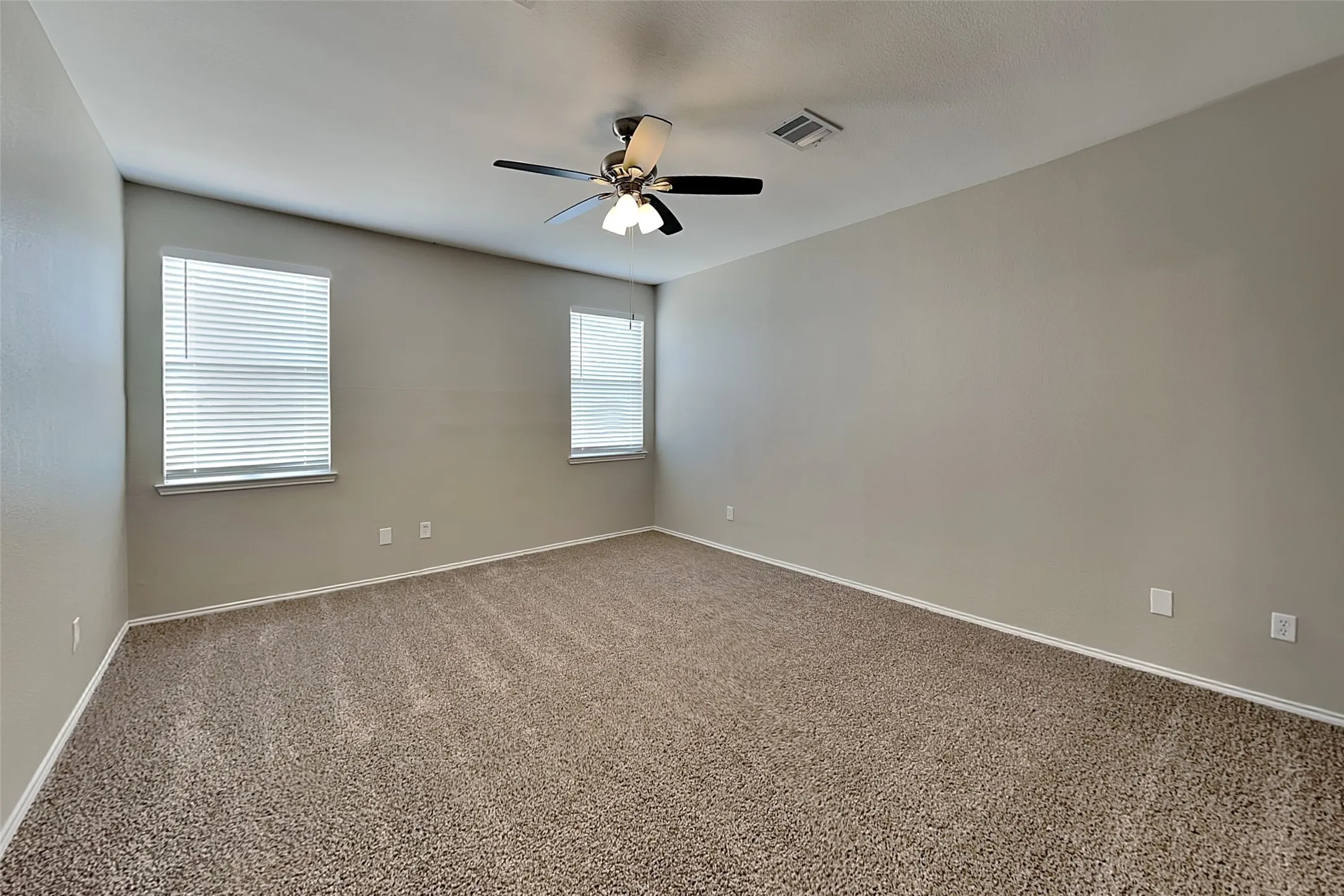 Single Family Residence For Rent in Denton County , 1304 Eagle Wing Lane, Denton, Texas 76210, 5 Bedrooms, 3 Bathrooms, 2 Garage spaces, 2,611 Sqft, built in 1999, Price $2,525, mls#21299095, Real Estate Agent in Denton, Homes For Rent in Denton county, Homes For Rent in Denton, Realtor in Denton Texas, Real Estate Brokerage Independent Realty Texas, Luminita Cordes Realtor