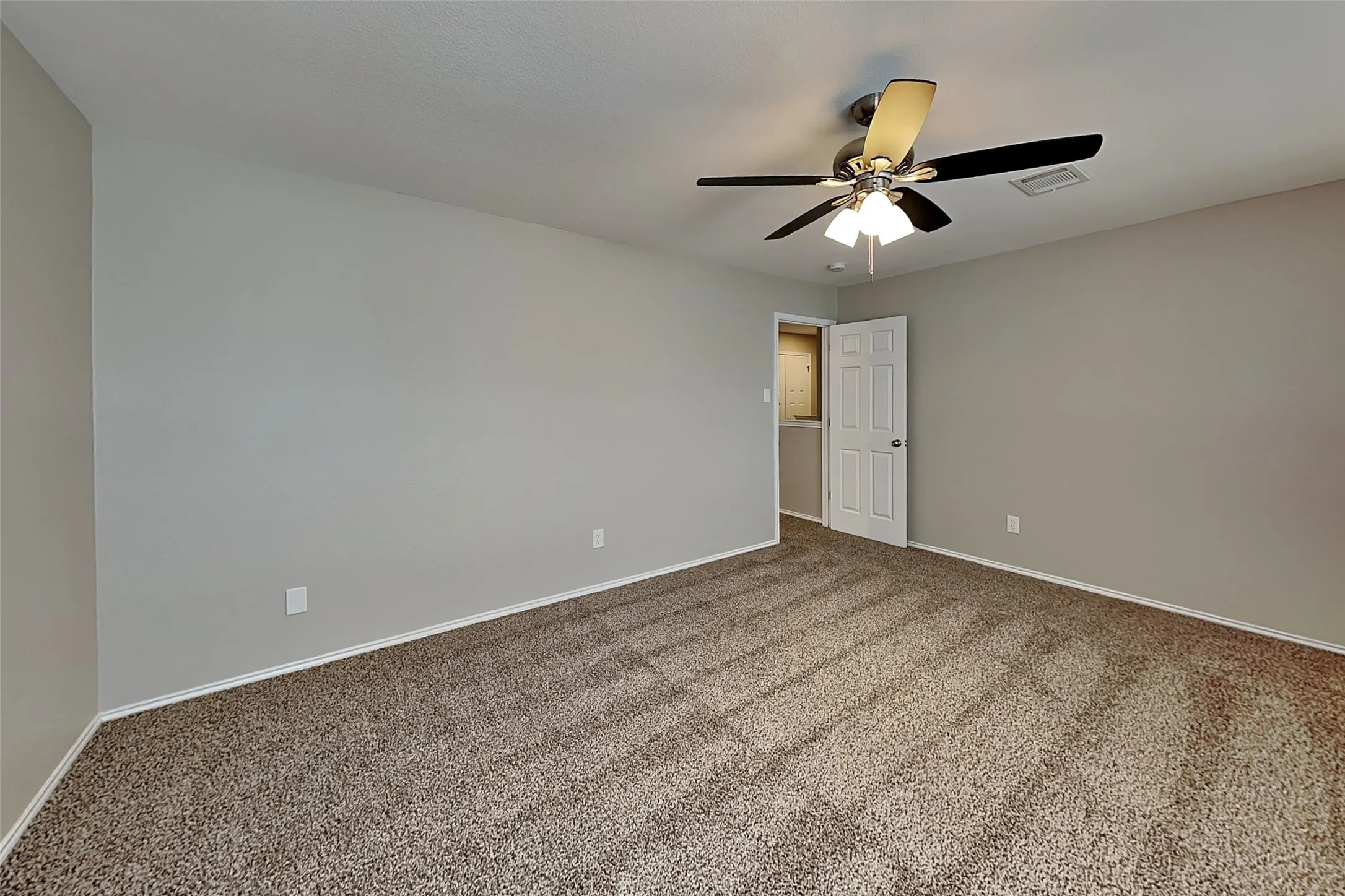 Single Family Residence For Rent in Denton County , 1304 Eagle Wing Lane, Denton, Texas 76210, 5 Bedrooms, 3 Bathrooms, 2 Garage spaces, 2,611 Sqft, built in 1999, Price $2,525, mls#21299095, Real Estate Agent in Denton, Homes For Rent in Denton county, Homes For Rent in Denton, Realtor in Denton Texas, Real Estate Brokerage Independent Realty Texas, Luminita Cordes Realtor