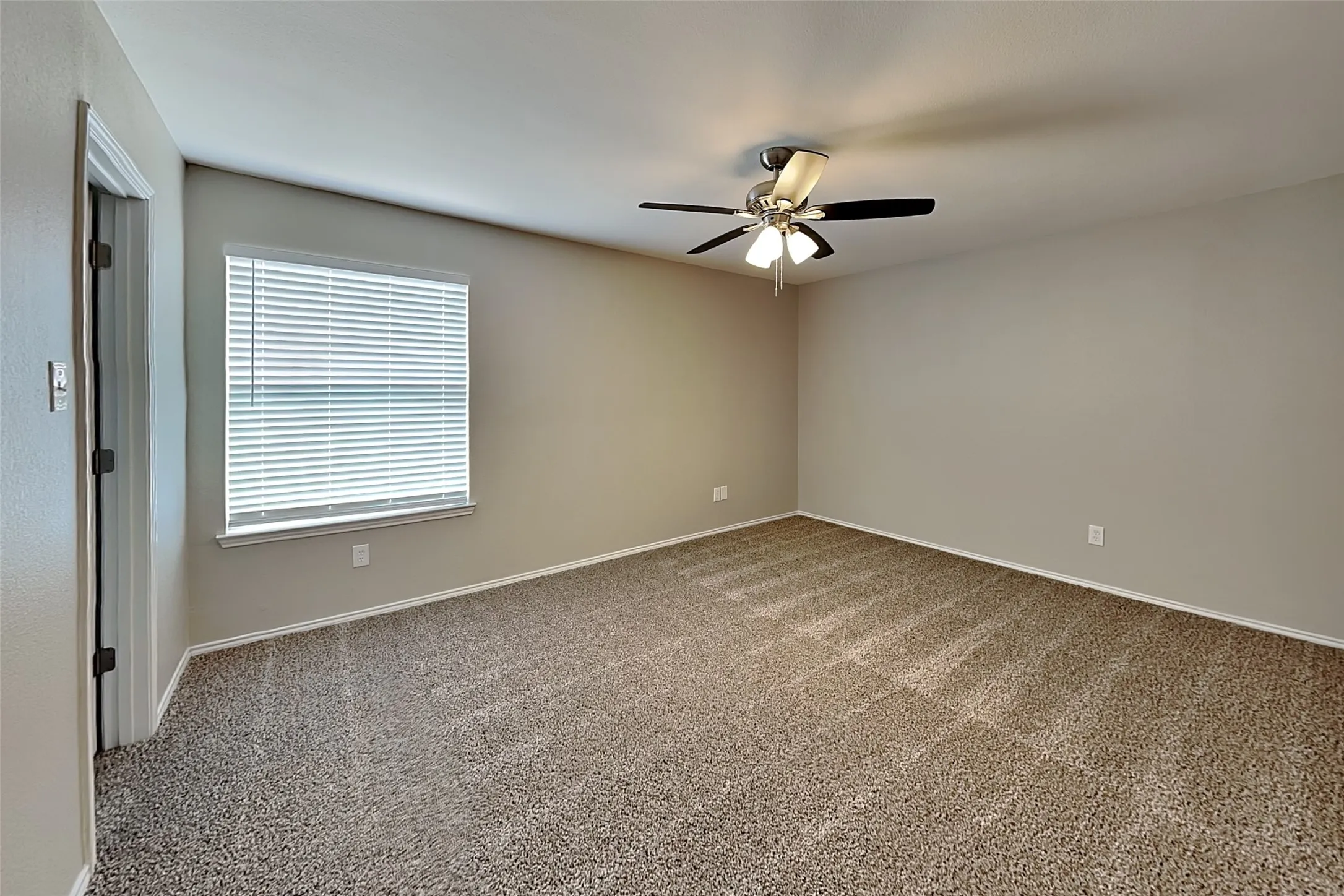 Single Family Residence For Rent in Denton County , 1304 Eagle Wing Lane, Denton, Texas 76210, 5 Bedrooms, 3 Bathrooms, 2 Garage spaces, 2,611 Sqft, built in 1999, Price $2,525, mls#21299095, Real Estate Agent in Denton, Homes For Rent in Denton county, Homes For Rent in Denton, Realtor in Denton Texas, Real Estate Brokerage Independent Realty Texas, Luminita Cordes Realtor
