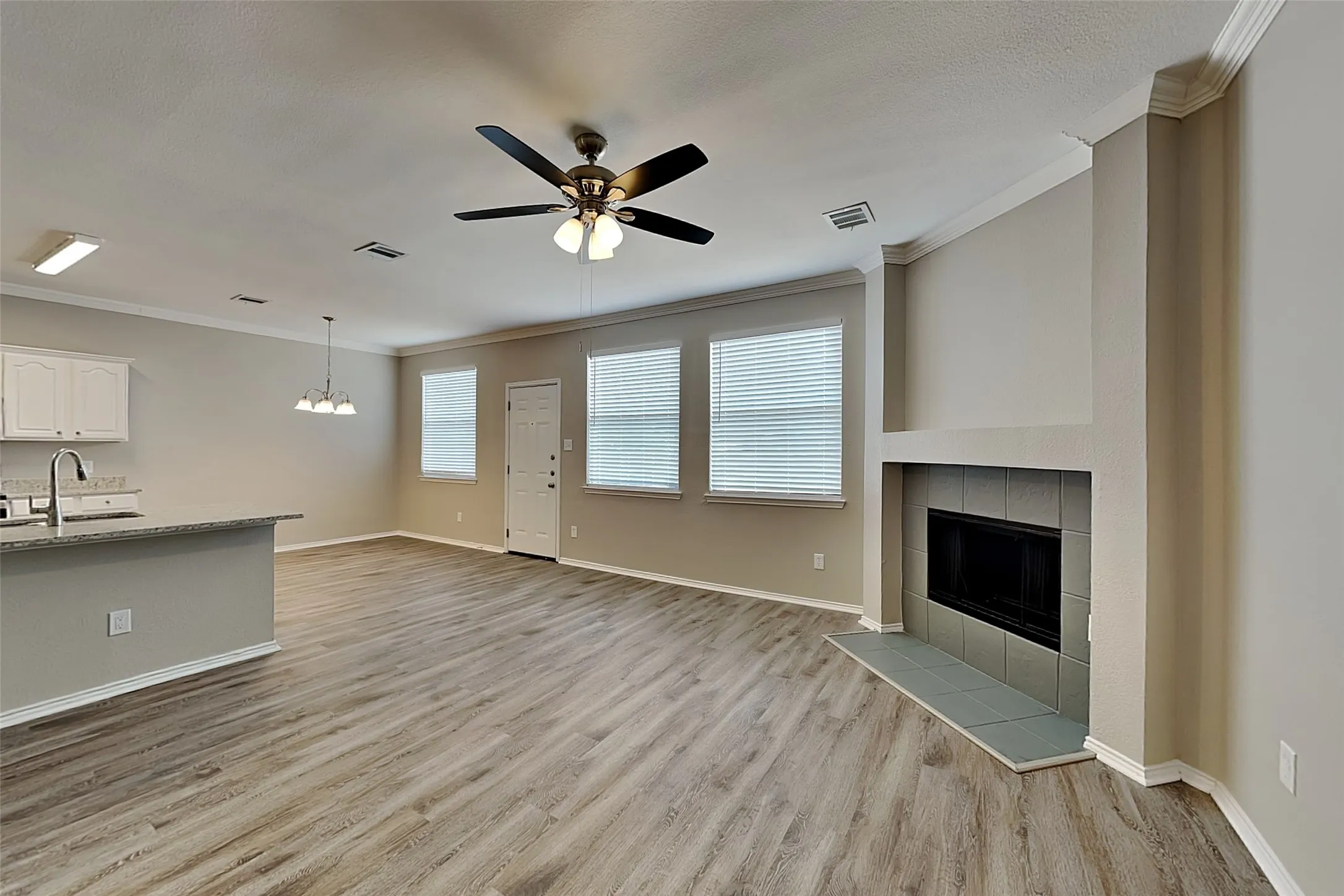 Single Family Residence For Rent in Denton County , 1304 Eagle Wing Lane, Denton, Texas 76210, 5 Bedrooms, 3 Bathrooms, 2 Garage spaces, 2,611 Sqft, built in 1999, Price $2,525, mls#21299095, Real Estate Agent in Denton, Homes For Rent in Denton county, Homes For Rent in Denton, Realtor in Denton Texas, Real Estate Brokerage Independent Realty Texas, Luminita Cordes Realtor