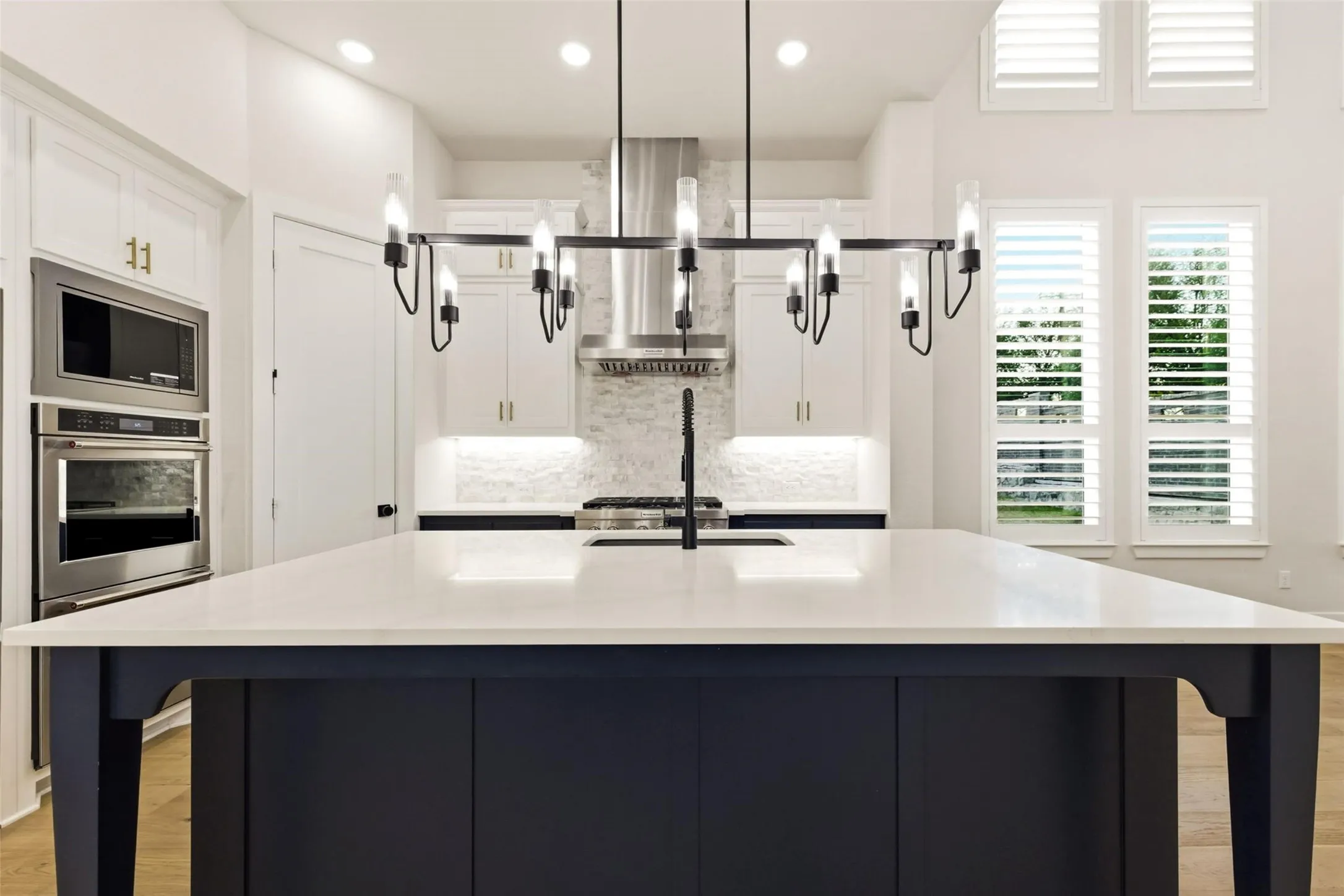 Single Family Residence For Rent in Collin County , 15522 Cormorant Street, Frisco, Texas 75035, 4 Bedroom, 5 Bathroom, 3 Garage spaces, 3,365 Sqft, built in 2023, mls#21299098, Real Estate Agent in Frisco, Homes For Rent in Collin county, Homes For Rent in Frisco, Realtor in Frisco Texas, Real Estate Brokerage Independent Realty Texas, Luminita Cordes Realtor