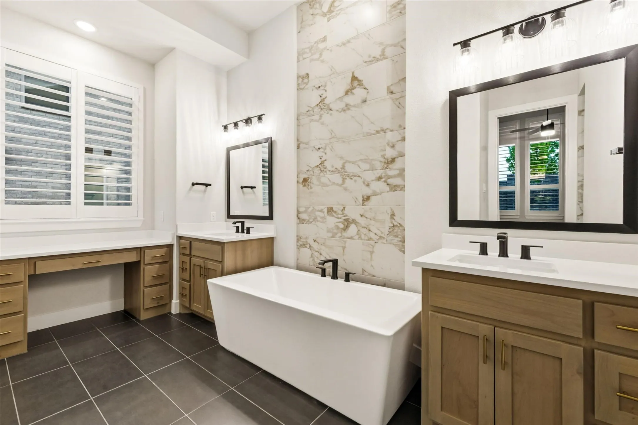 Single Family Residence For Rent in Collin County , 15522 Cormorant Street, Frisco, Texas 75035, 4 Bedroom, 5 Bathroom, 3 Garage spaces, 3,365 Sqft, built in 2023, mls#21299098, Real Estate Agent in Frisco, Homes For Rent in Collin county, Homes For Rent in Frisco, Realtor in Frisco Texas, Real Estate Brokerage Independent Realty Texas, Luminita Cordes Realtor