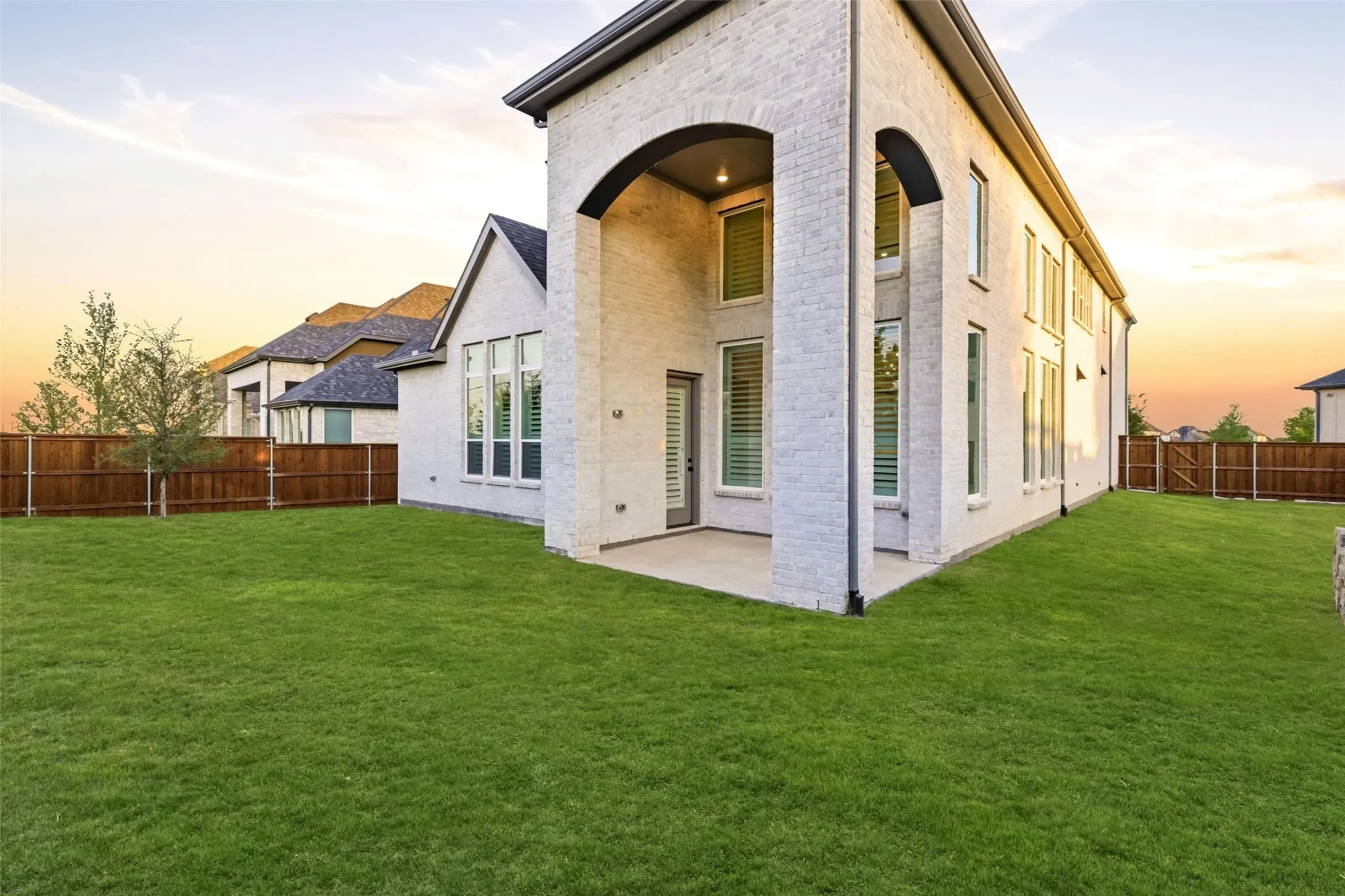 Single Family Residence For Rent in Collin County , 15522 Cormorant Street, Frisco, Texas 75035, 4 Bedroom, 5 Bathroom, 3 Garage spaces, 3,365 Sqft, built in 2023, mls#21299098, Real Estate Agent in Frisco, Homes For Rent in Collin county, Homes For Rent in Frisco, Realtor in Frisco Texas, Real Estate Brokerage Independent Realty Texas, Luminita Cordes Realtor