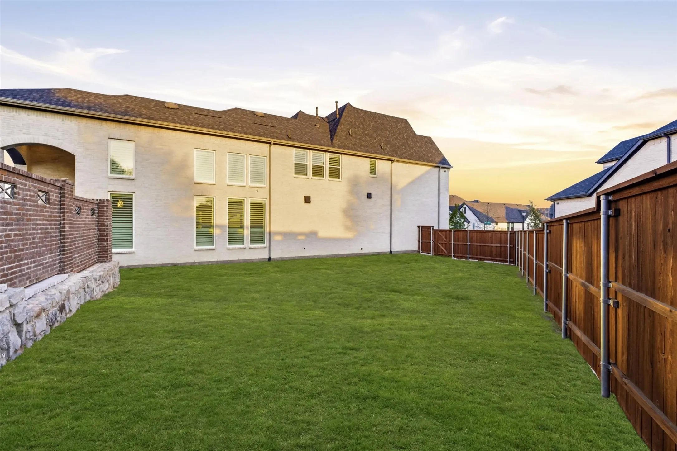 Single Family Residence For Rent in Collin County , 15522 Cormorant Street, Frisco, Texas 75035, 4 Bedroom, 5 Bathroom, 3 Garage spaces, 3,365 Sqft, built in 2023, mls#21299098, Real Estate Agent in Frisco, Homes For Rent in Collin county, Homes For Rent in Frisco, Realtor in Frisco Texas, Real Estate Brokerage Independent Realty Texas, Luminita Cordes Realtor