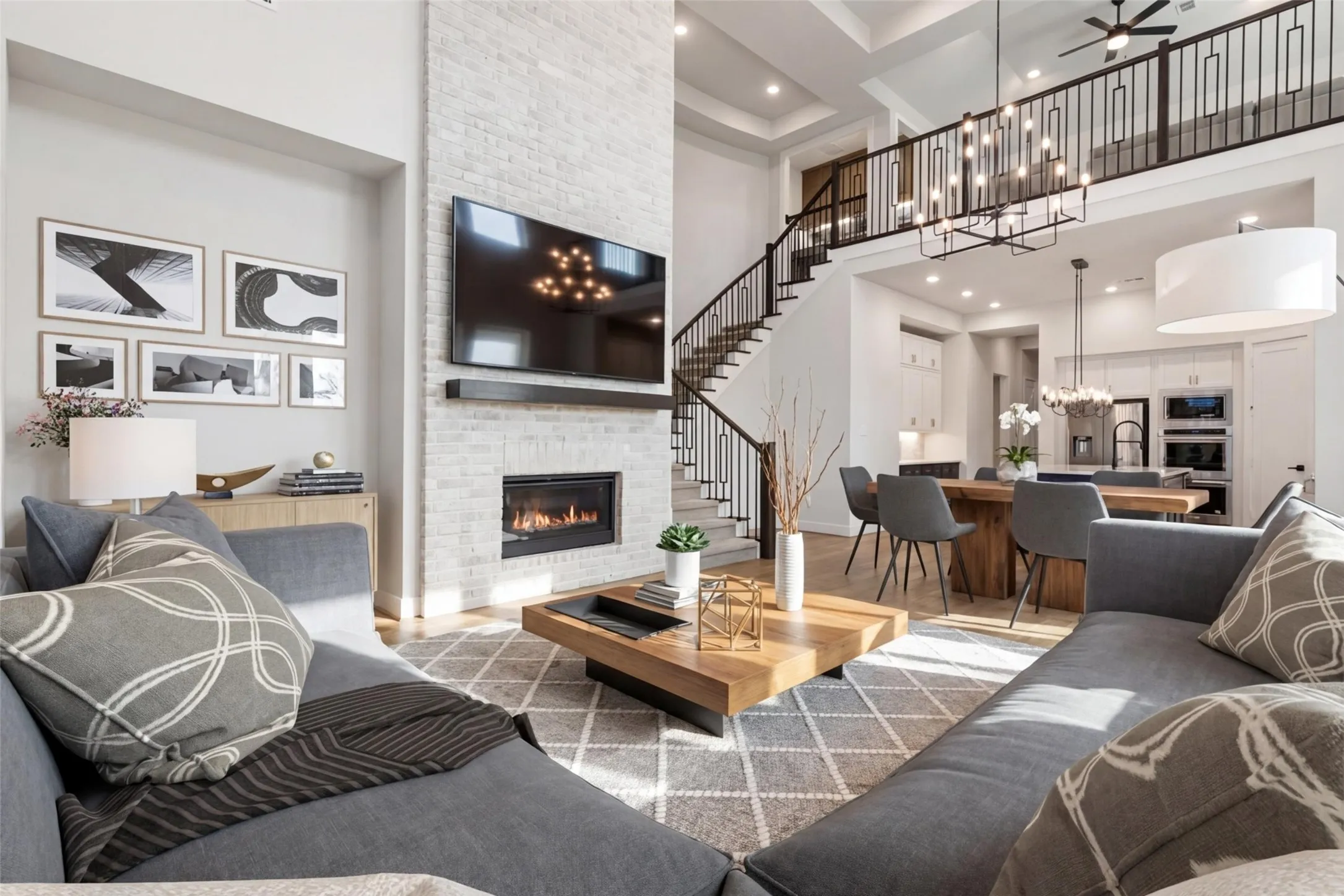 Single Family Residence For Rent in Collin County , 15522 Cormorant Street, Frisco, Texas 75035, 4 Bedroom, 5 Bathroom, 3 Garage spaces, 3,365 Sqft, built in 2023, mls#21299098, Real Estate Agent in Frisco, Homes For Rent in Collin county, Homes For Rent in Frisco, Realtor in Frisco Texas, Real Estate Brokerage Independent Realty Texas, Luminita Cordes Realtor
