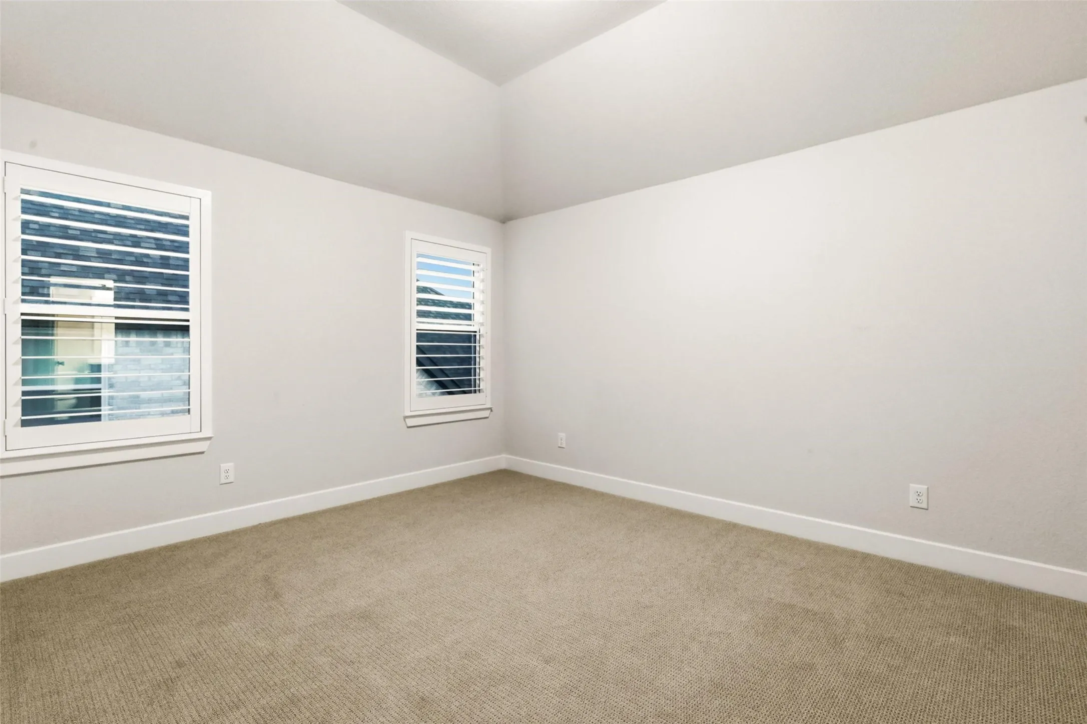 Single Family Residence For Rent in Collin County , 15522 Cormorant Street, Frisco, Texas 75035, 4 Bedroom, 5 Bathroom, 3 Garage spaces, 3,365 Sqft, built in 2023, mls#21299098, Real Estate Agent in Frisco, Homes For Rent in Collin county, Homes For Rent in Frisco, Realtor in Frisco Texas, Real Estate Brokerage Independent Realty Texas, Luminita Cordes Realtor