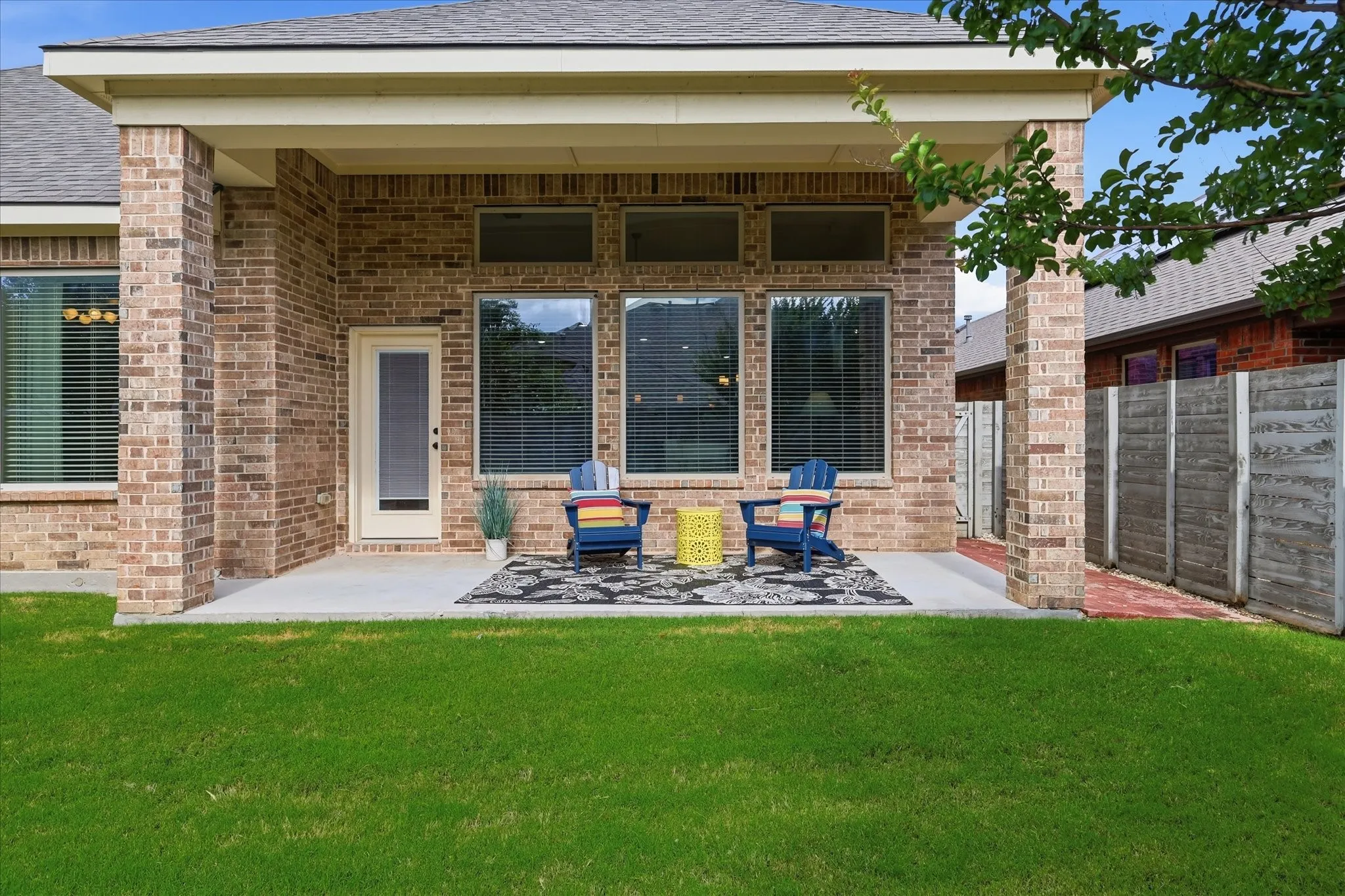 Single Family Residence For Sale in Denton County , 112 Lilypad Bend, Argyle, Texas 76226, 4 Bedroom, 4 Bathroom, 2 Garage spaces, 3,284 Sqft, built in 2014, mls#21298000, Real Estate Agent in Argyle, Homes For Sale in Denton county, Homes For Sale in Argyle, Realtor in Argyle Texas, Real Estate Brokerage Independent Realty Texas, Luminita Cordes Realtor